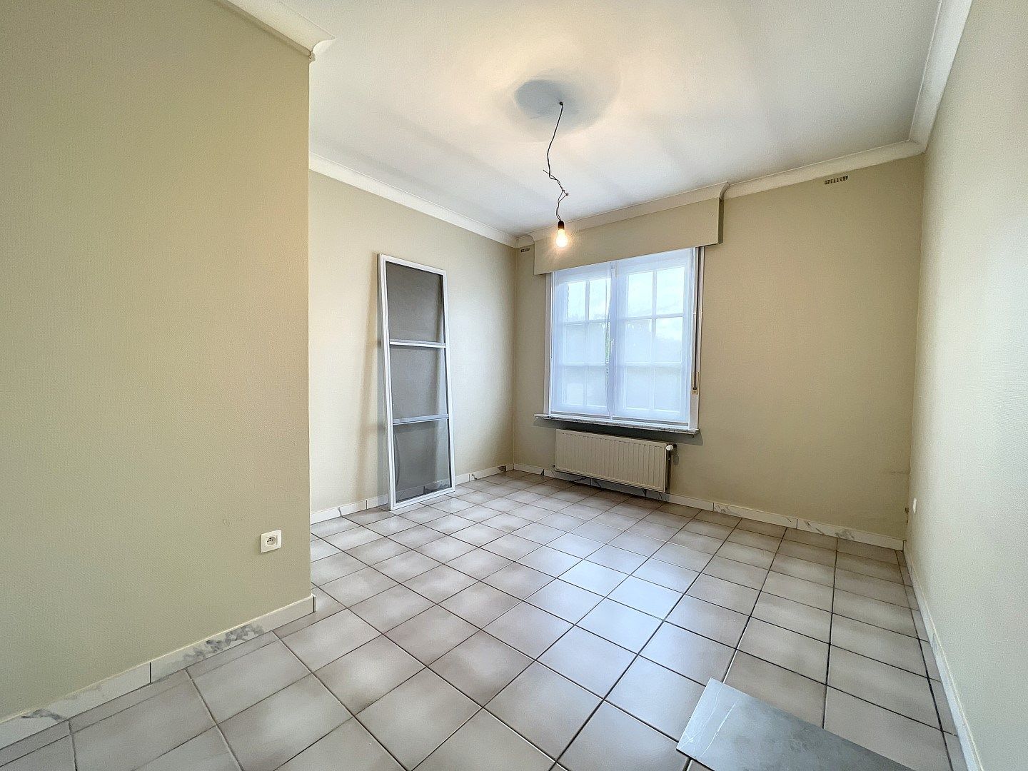 Ruime, alleenstaande woning met grote tuin te Staden foto 11