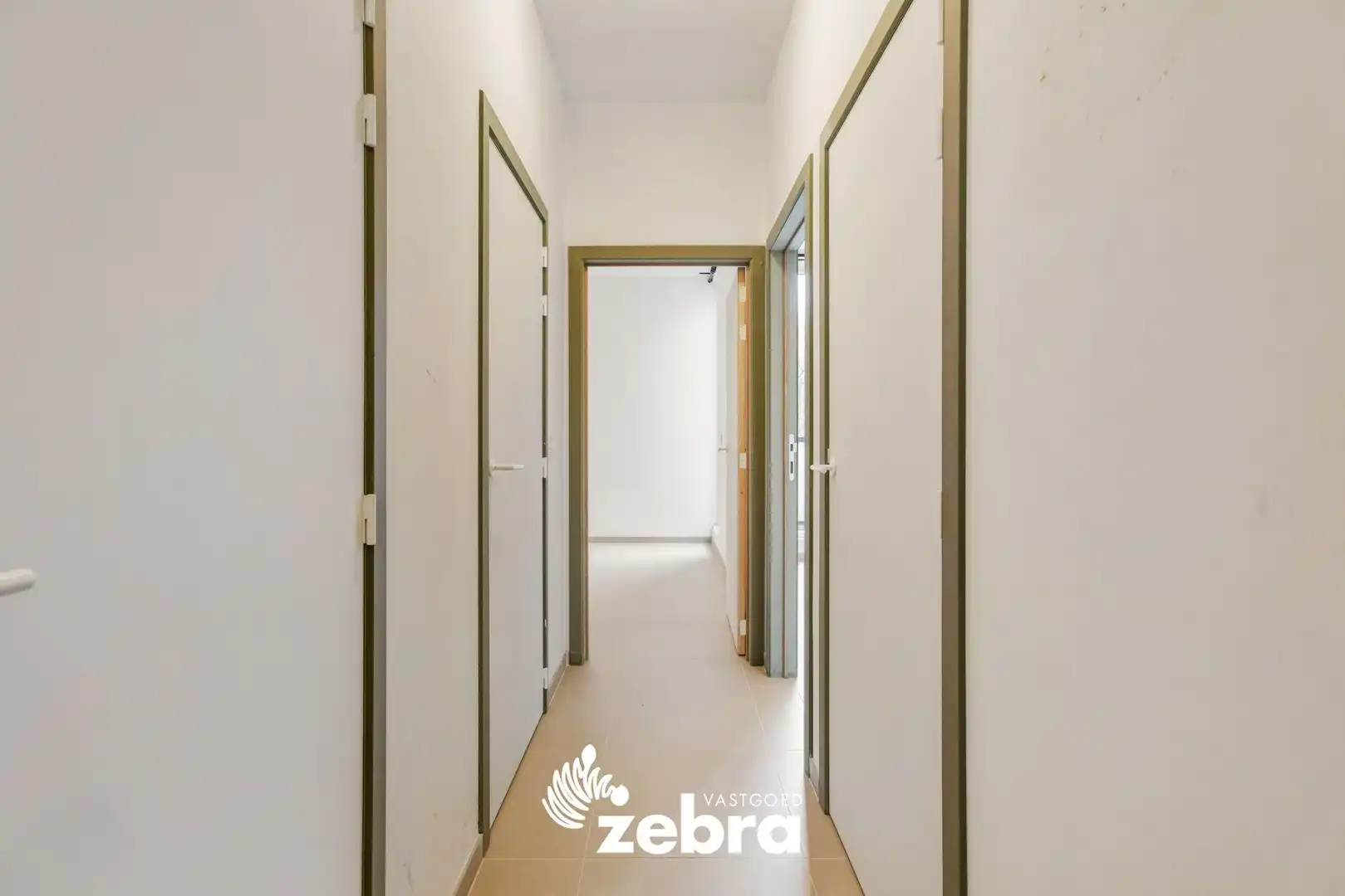 Nieuwbouw appartement met ruim terras en autostaanplaats te Tielt! foto 12