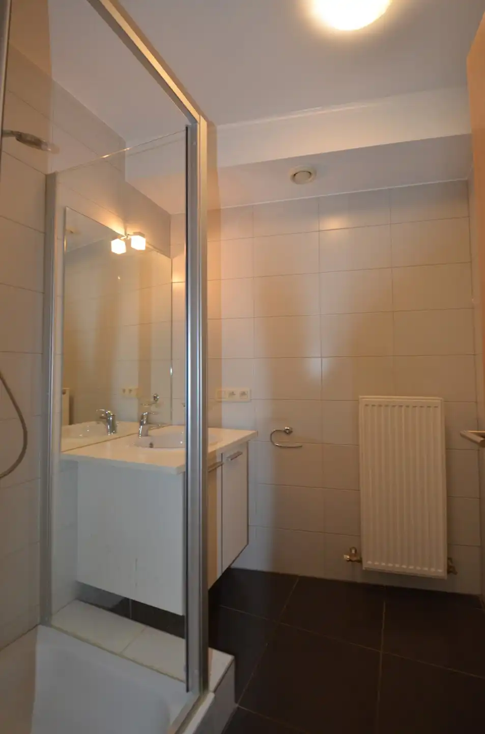 Gelijkvloers appartement met 2 slaapkamers foto 13