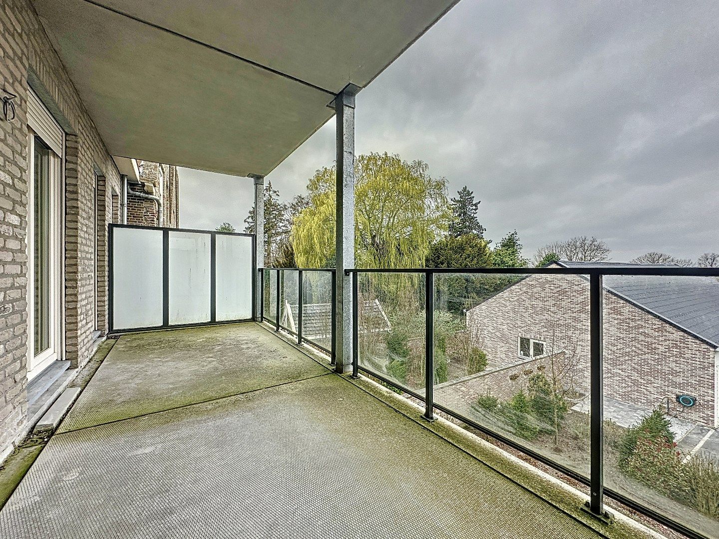 Instapklaar appartement met balkon en parkeerplaats in Aardenburg foto 25