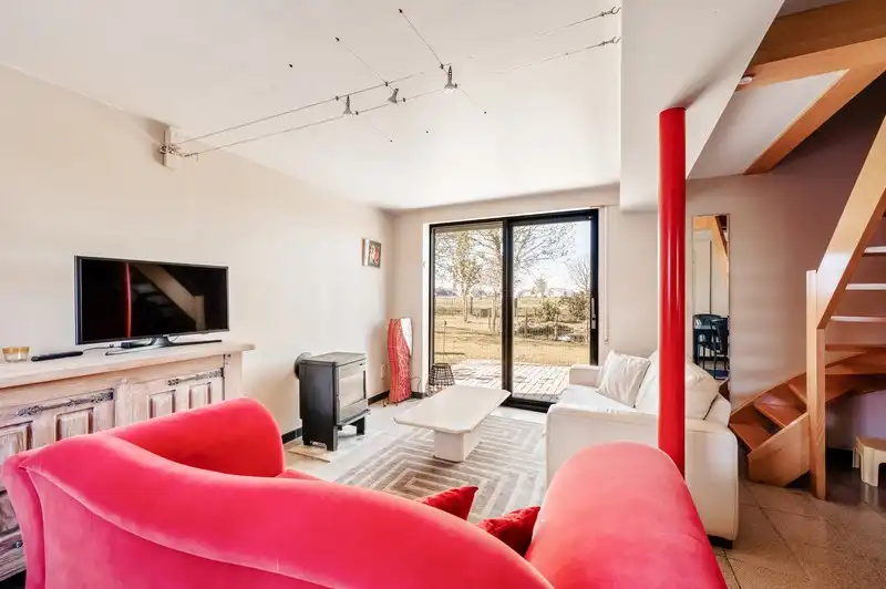 Landelijke woning te Alveringem, vergund voor residentieel wonen met plattelandstoerisme foto 11