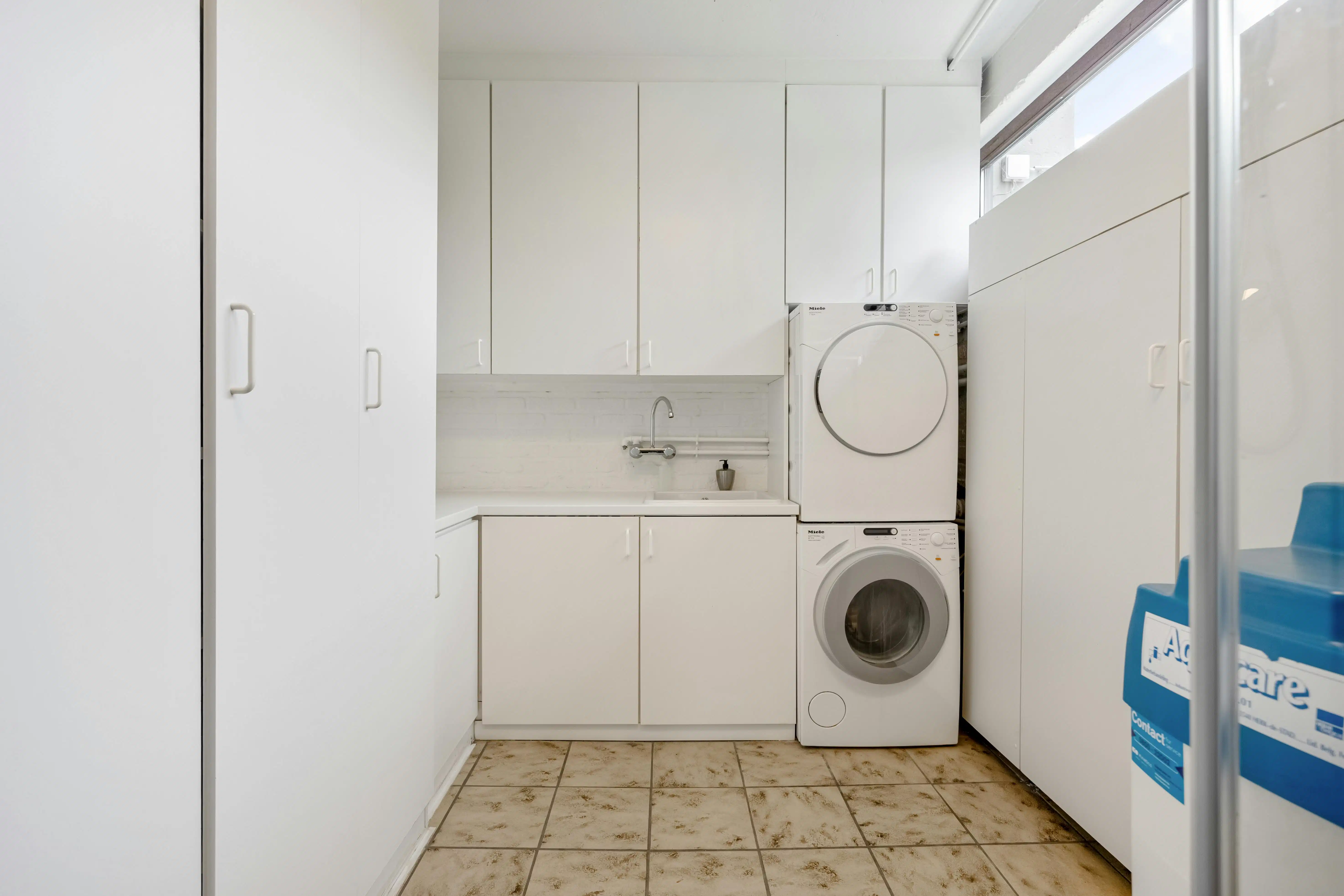 Uitzonderlijke villa met praktijk op toplocatie in Hasselt foto 39