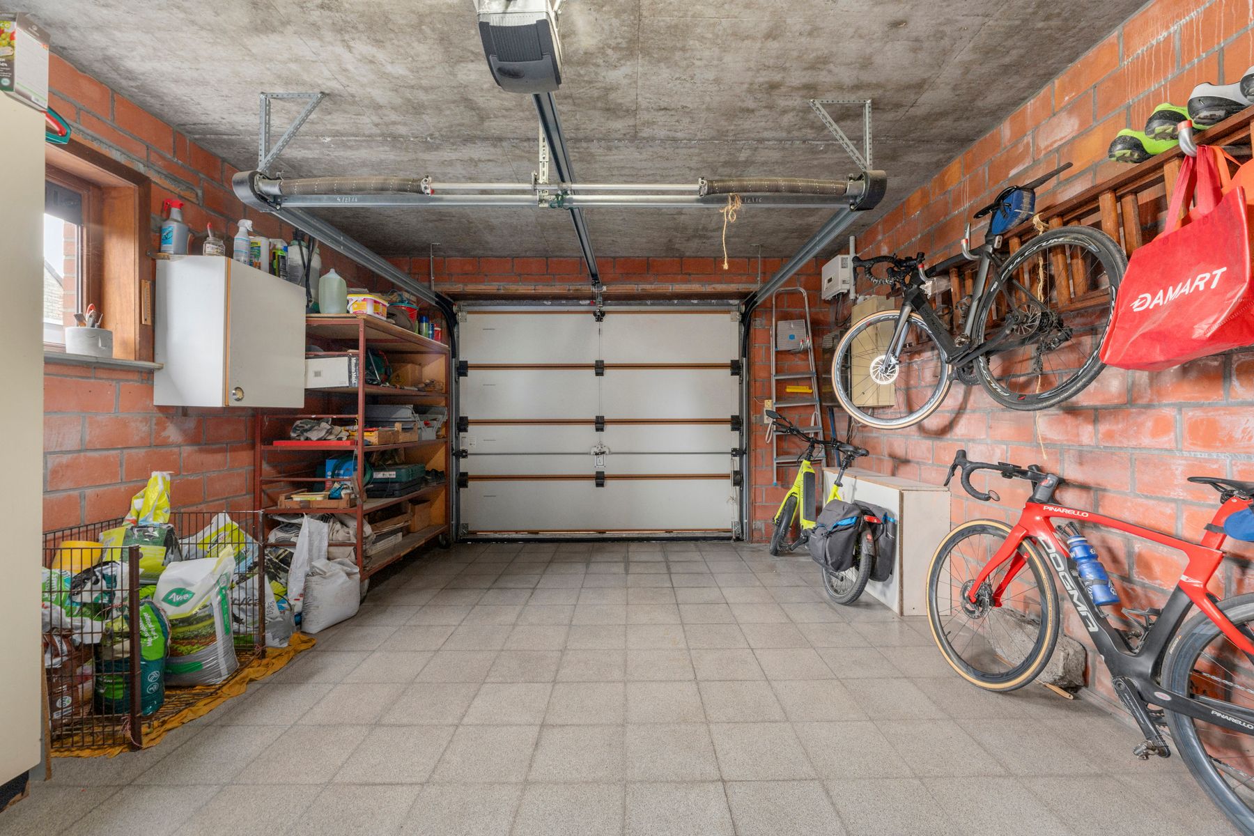 Alleenstaande woning op ruim perceel van 756 m² foto 13