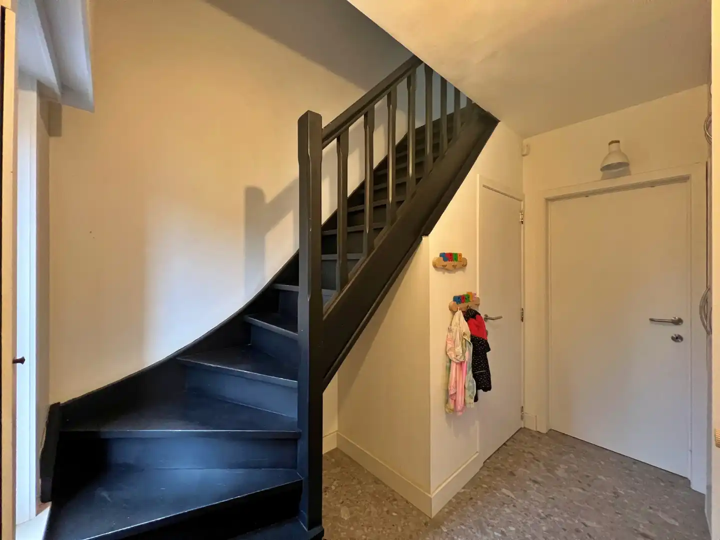 🏡 Halfopen woning met 3 slaapkamers en garage te huur in Mariakerke (Gent) foto 2