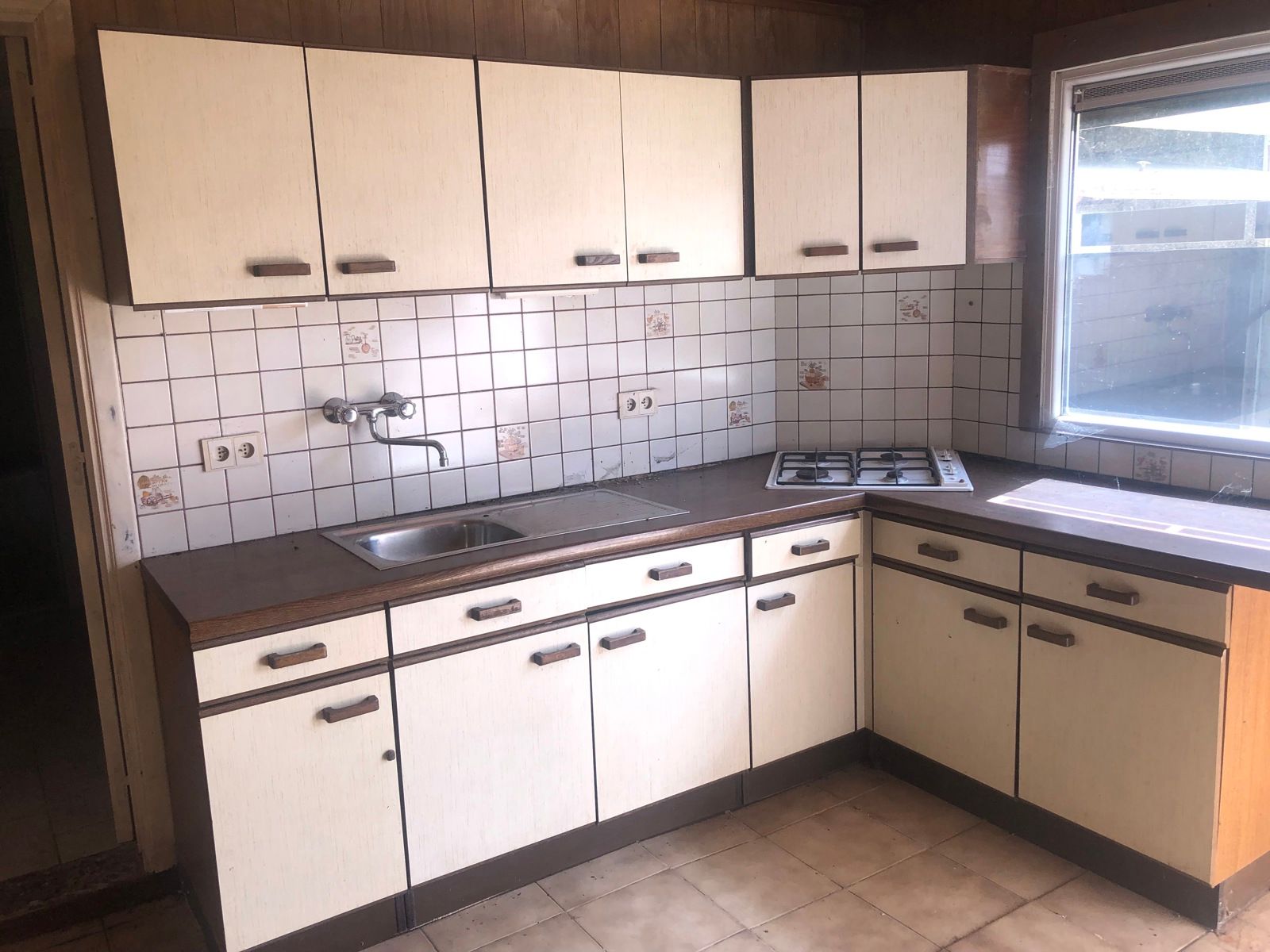Rustig gelegen woonst op mooi woonperceel te koop in Bekegem foto 3