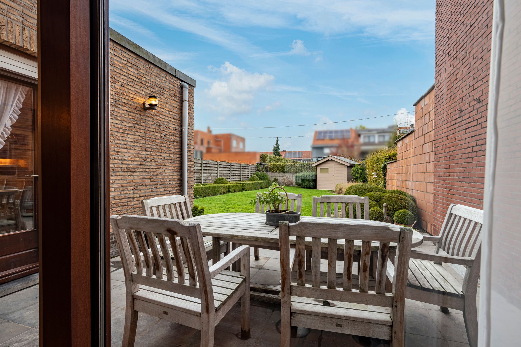 Charmante stadswoning nabij jachthaven met 3 slks en garage foto 10