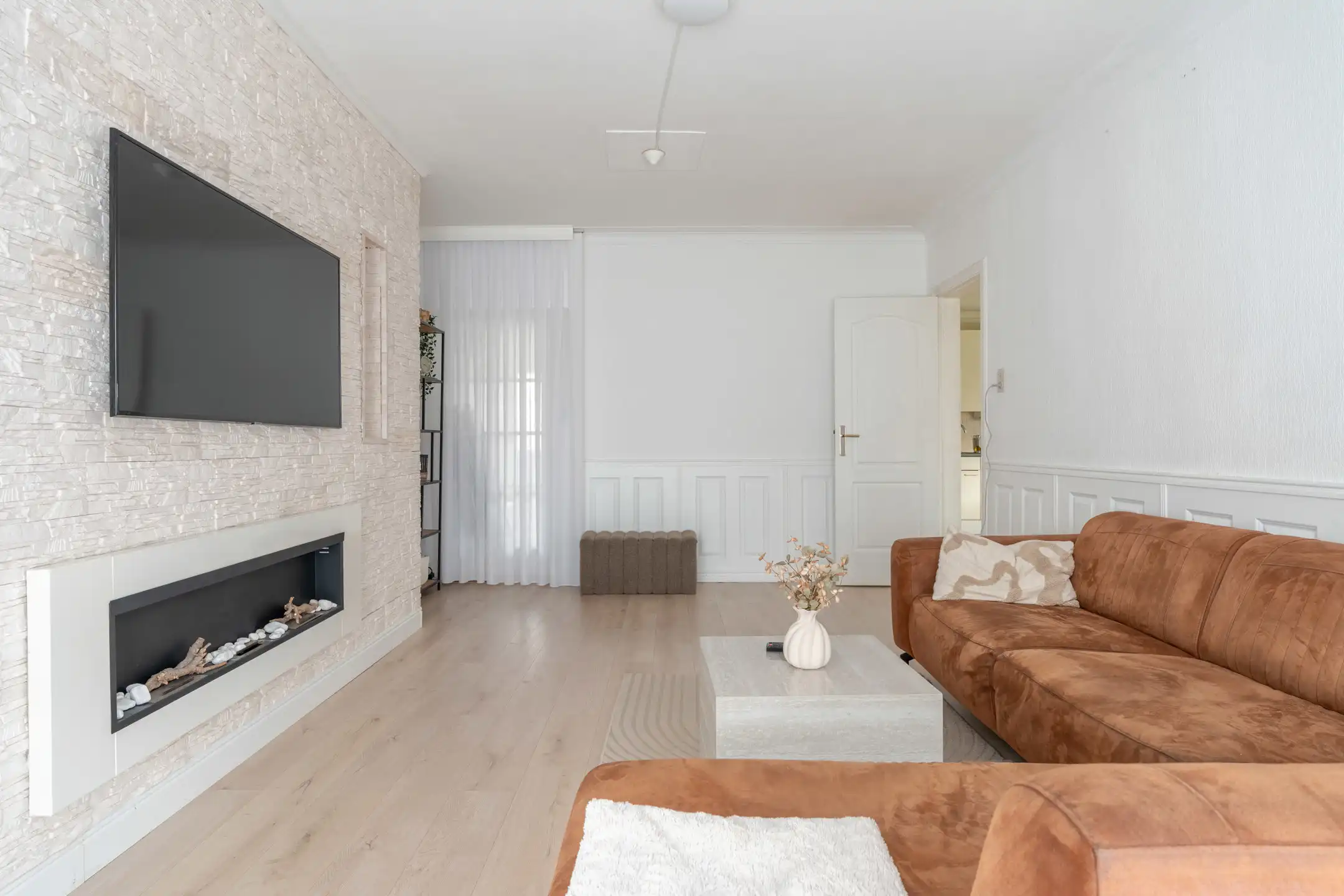 Zeer gunstig gelegen woning met 3/4 slaapkamers op 640 m² foto 4