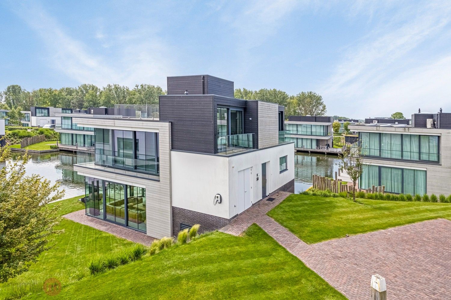 Vakantievilla met aanlegsteiger aan het Veerse Meer, Zeeland foto 2