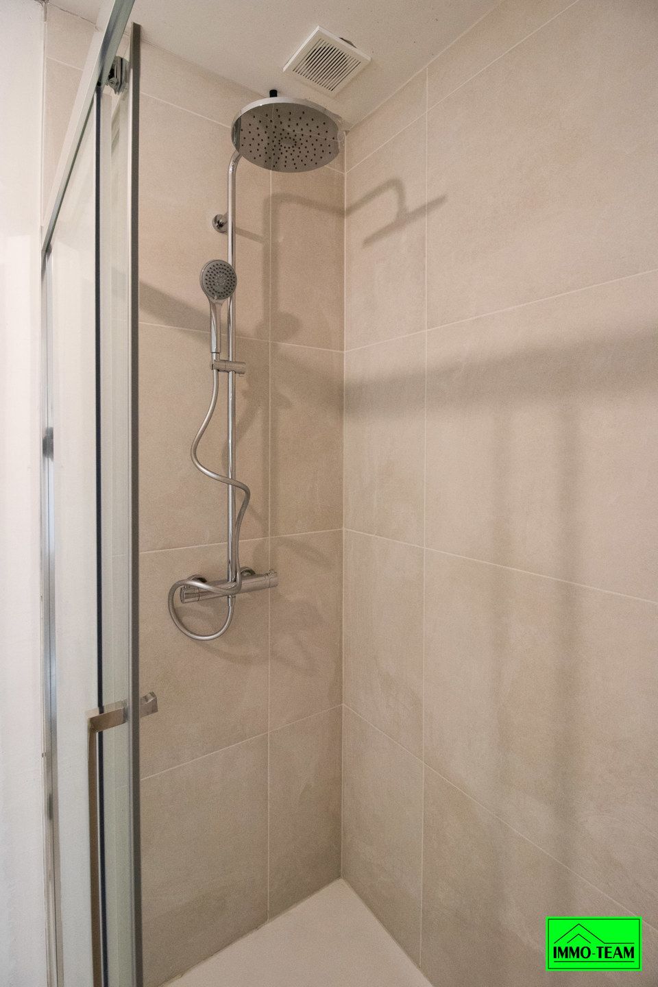 Modern appartement met inpandig terras en multifunctionele mansarde. foto 6