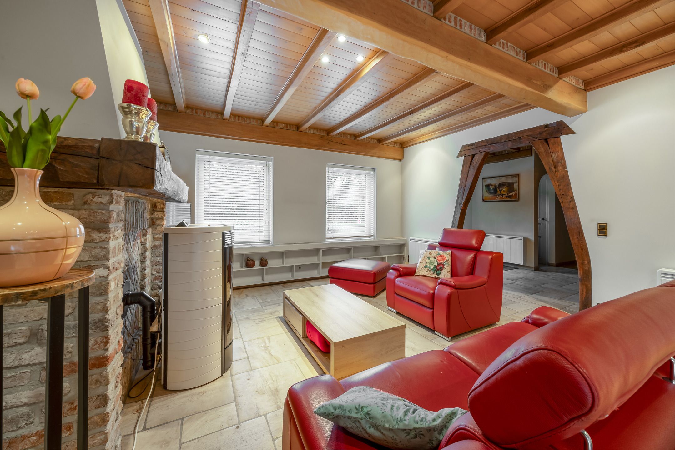 Ruime en lichtrijke gezinswoning te koop in Zandhoven foto 6