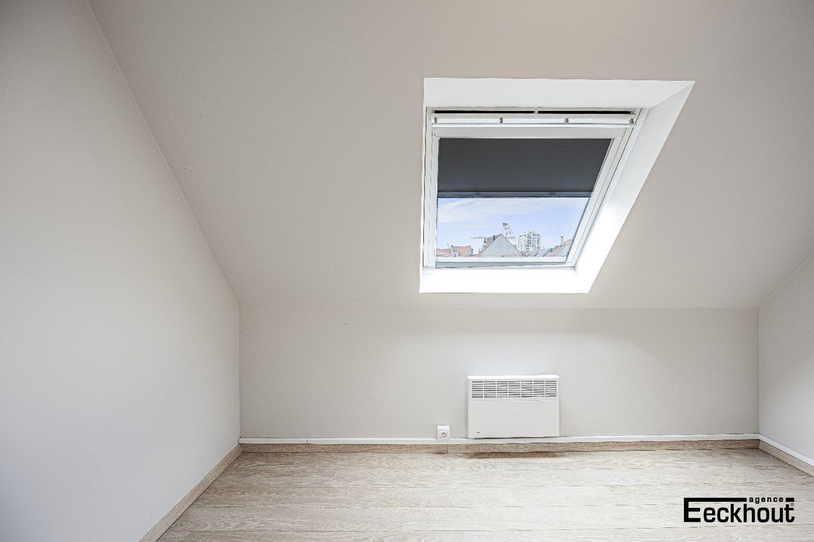 Ruim appartement met 5 slaapkamers in duplex stijl in residentie De Vierboete, Oostende, bouwjaar 2005, 140m² bewoonbare oppervlakte, 2 badkamers foto 8