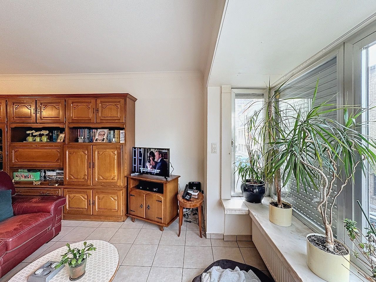 Twee slaapkamerappartement in een zijstraat van het Maes- en Boereboomplein. foto 2