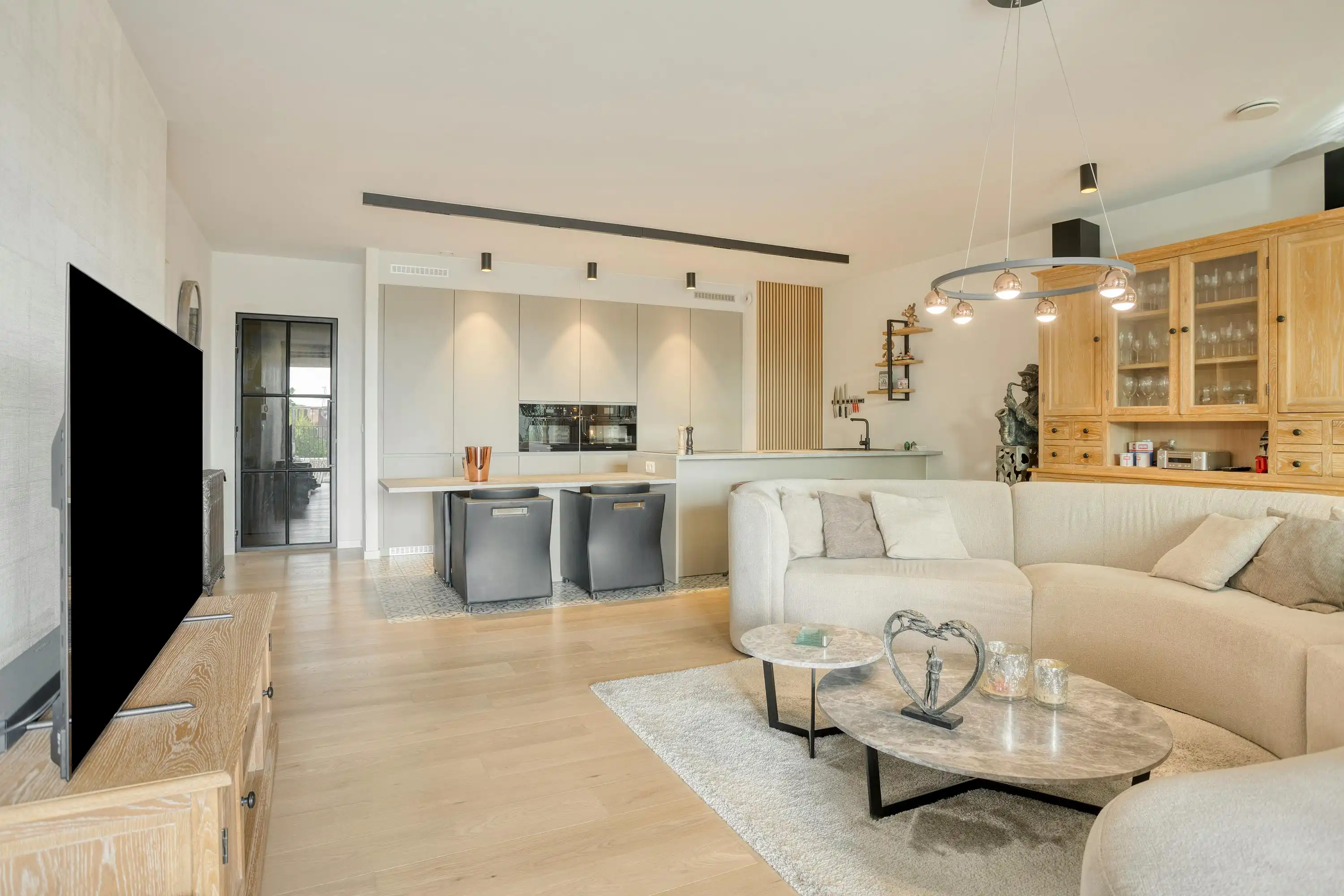 Luxueus appartement in Quartier Bleu te Hasselt foto 6