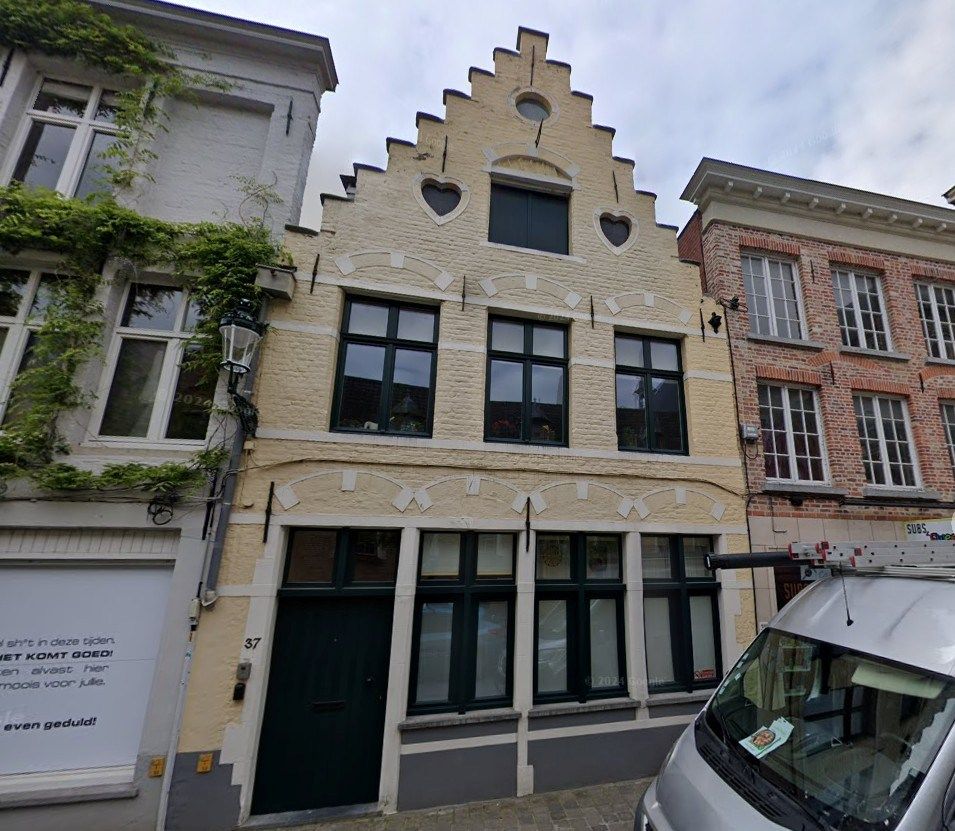 BRUGGE: exclusief pand met uitzonderlijke binnentuin foto 7