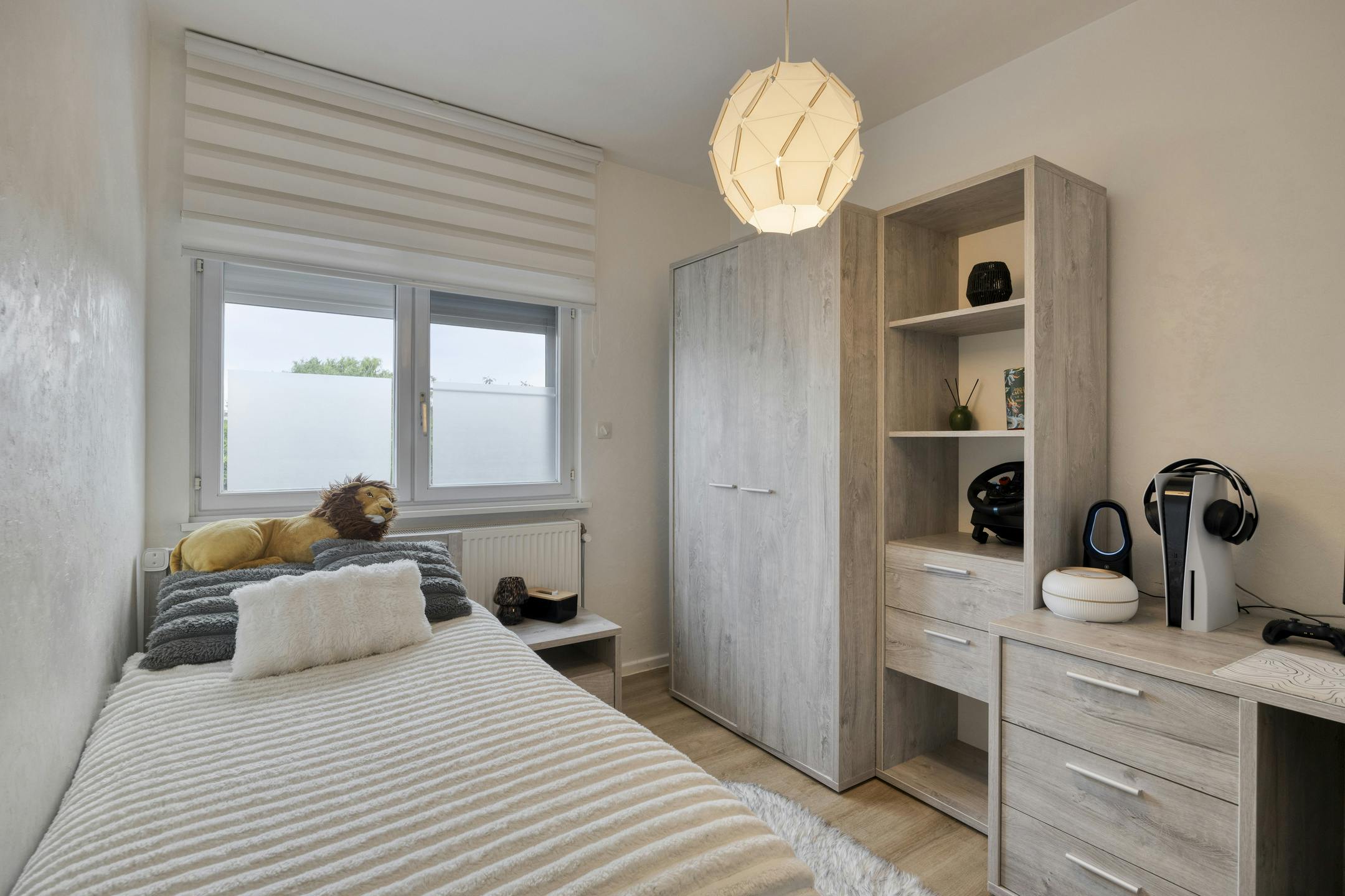 Instapklare woning met 3 slaapkamers en tuin te koop in Boom foto 7