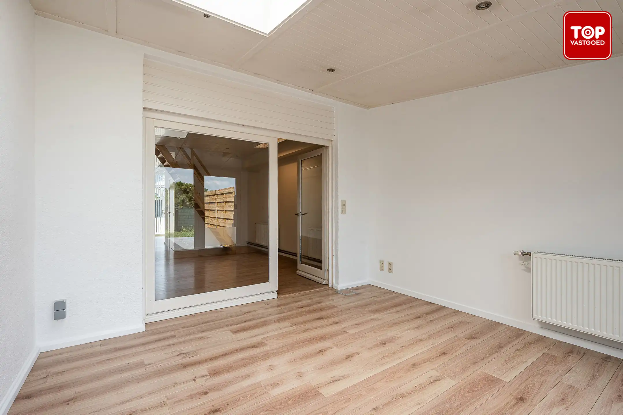 Instapklare woning met 3 slaapkamers en open zicht op de velden foto 6