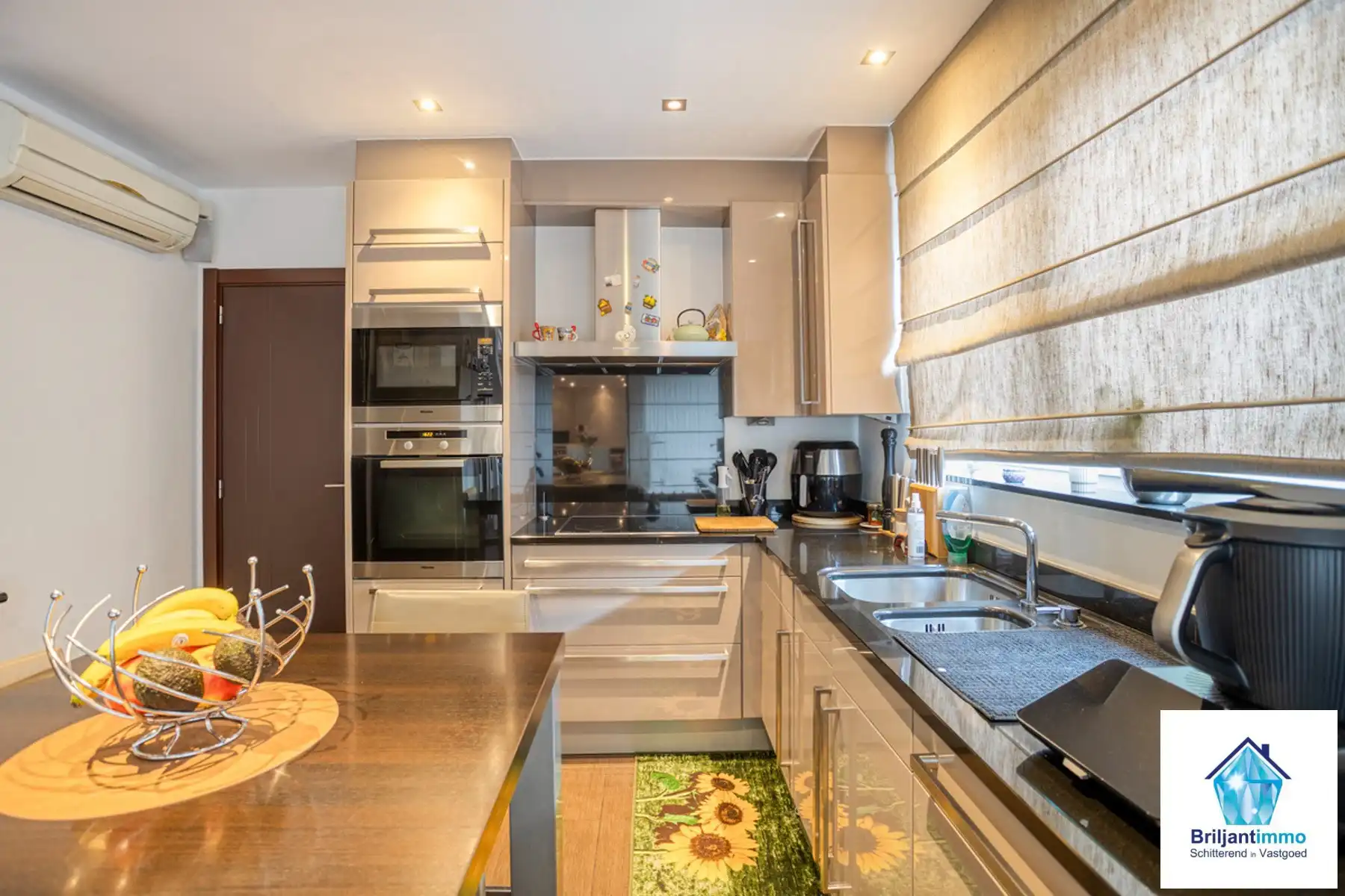 Exclusief afgewerkte duplex met 3 slaapkamers en zonneterras foto 7