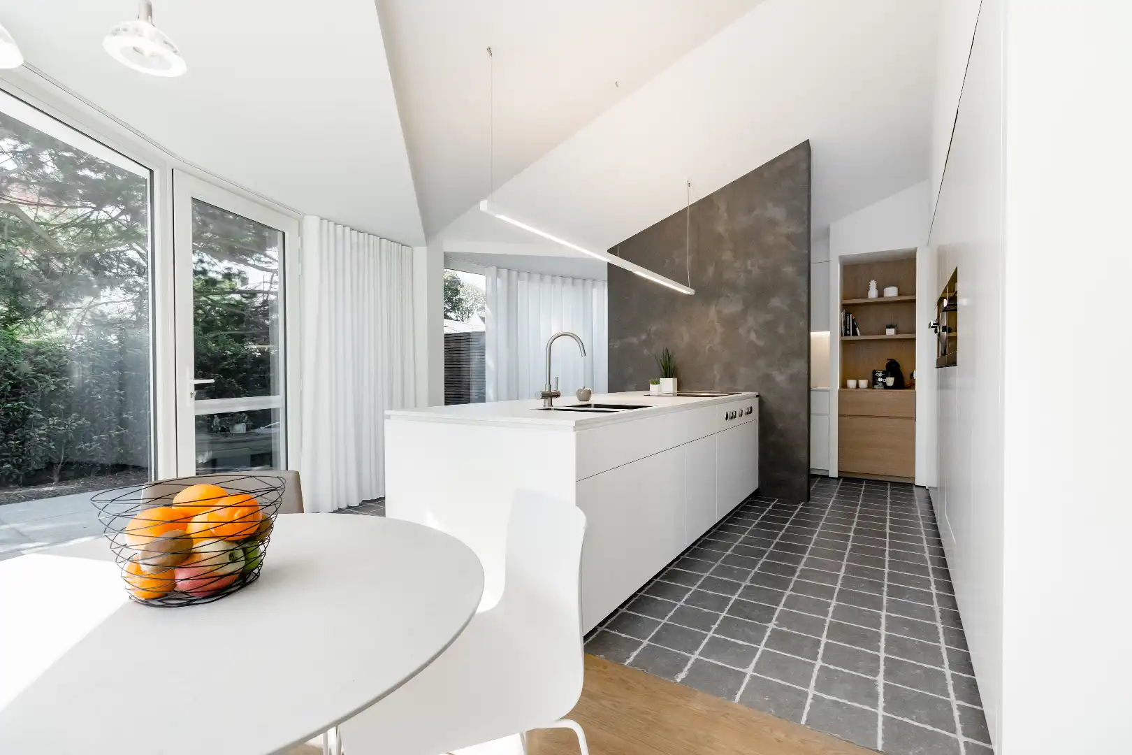 Unieke gerenoveerde teutenwoning (tweewoonst) foto 10