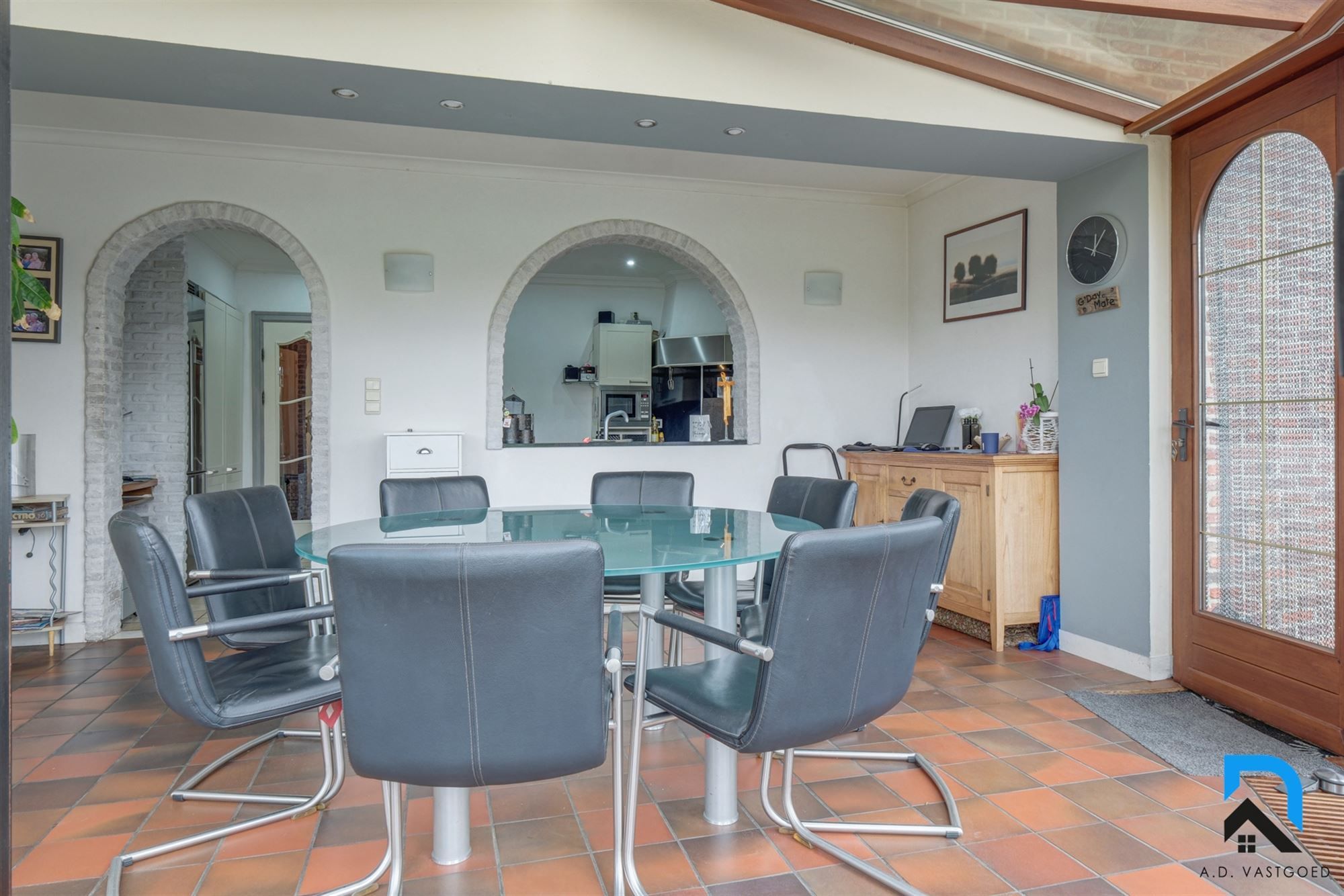 Ruime woning met 5 slaapkamers op toplocatie foto 13