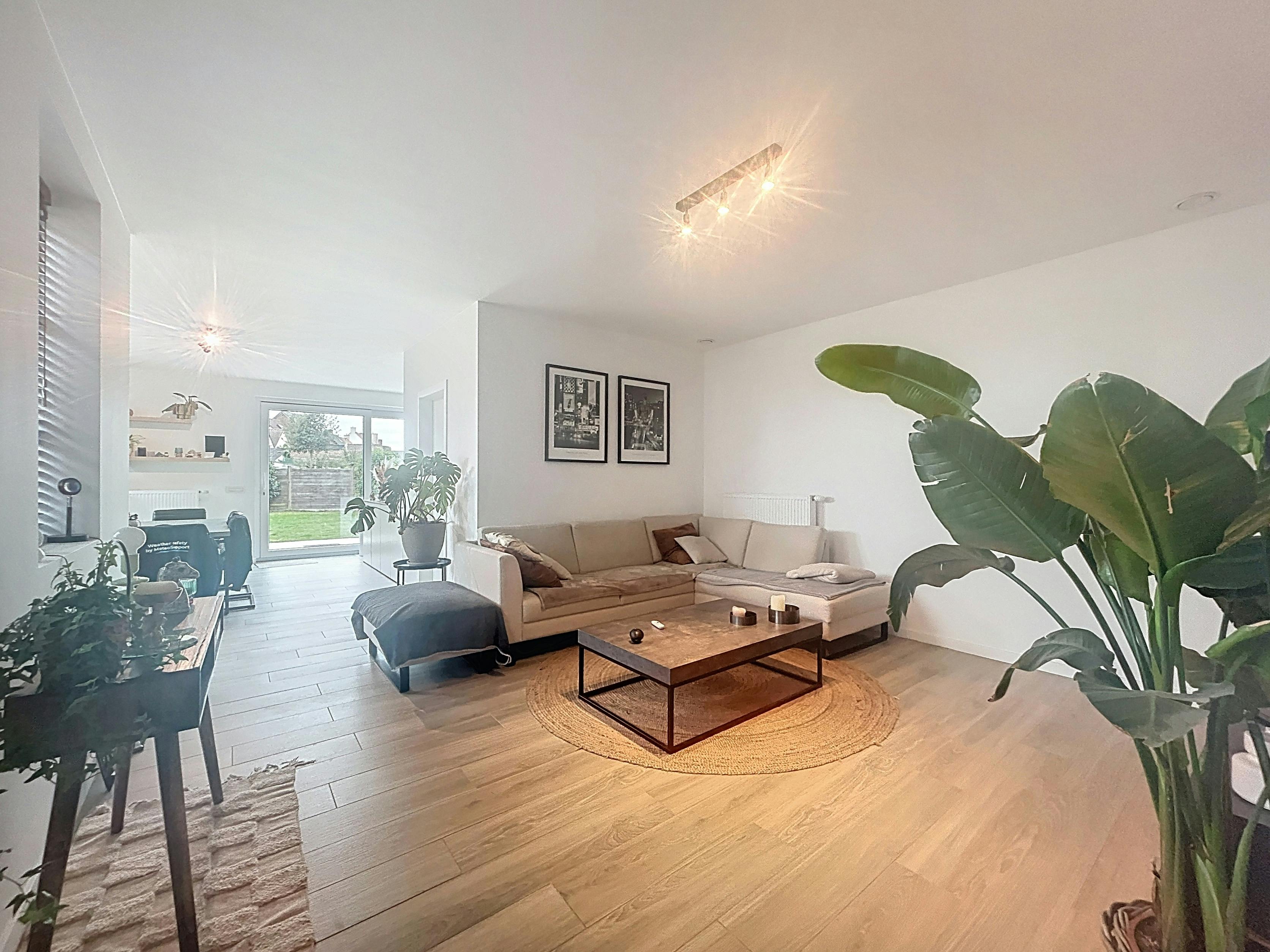 Prachtige ruime halfopen woning te huur in Waregem foto 3