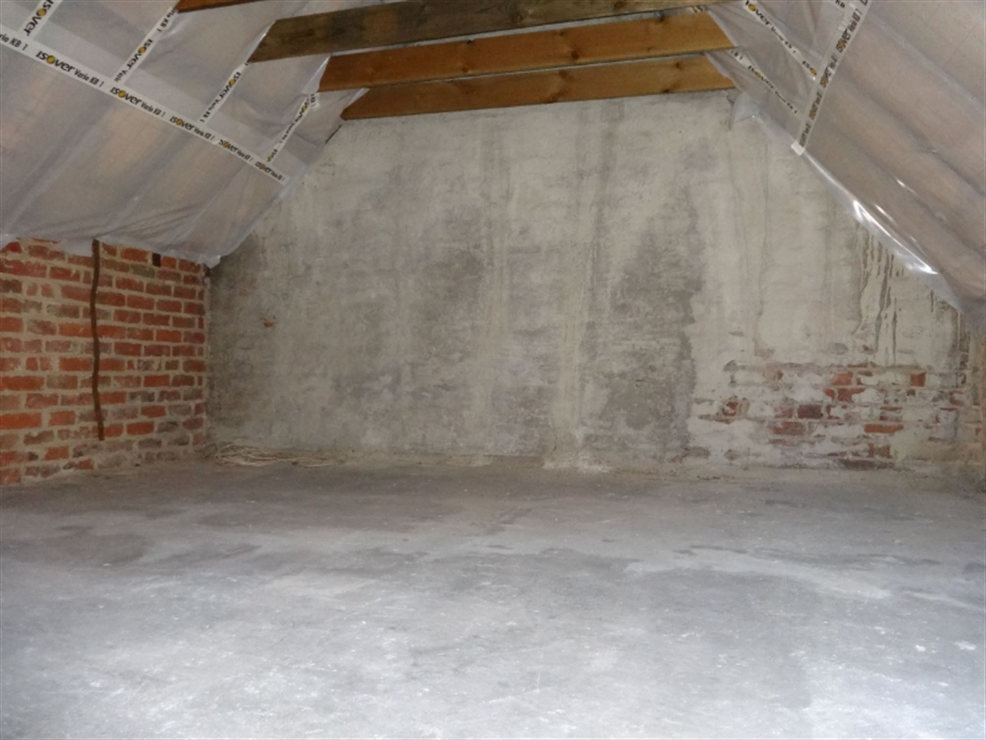 Woonhuis met terras en garage foto 16
