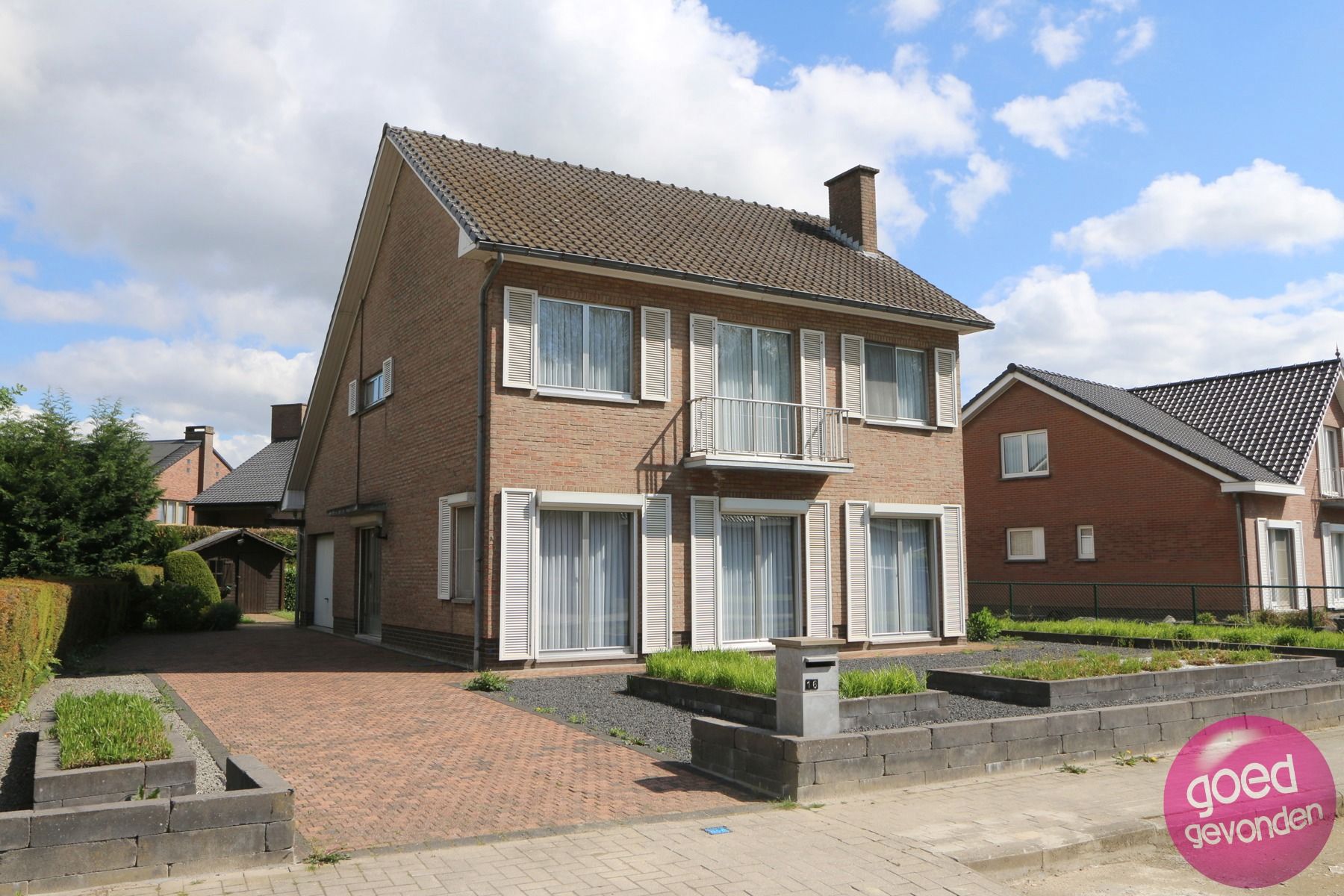 VILLA OB - 3 SLK - TUIN - TERRAS - VERANDA - GARAGE foto {{pictureIndex}}