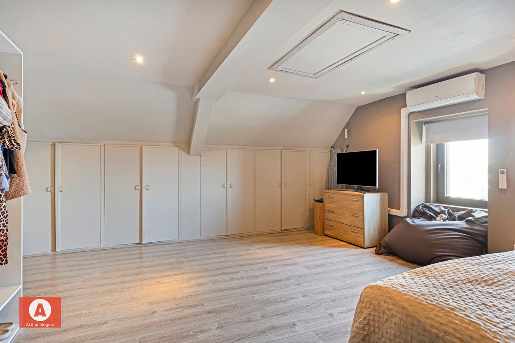 Energiezuinige woning met zwembad en zuidgerichte tuin foto 22