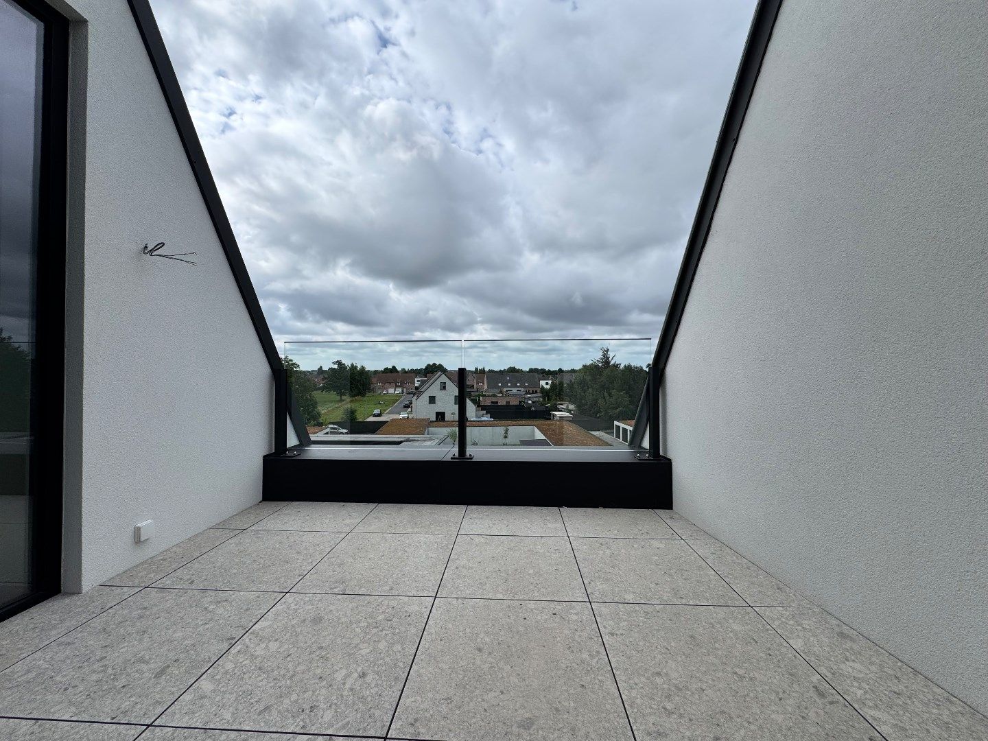Uniek nieuwbouw appartement met 2 slaapkamers en veel zonlicht te Eernegem foto 5