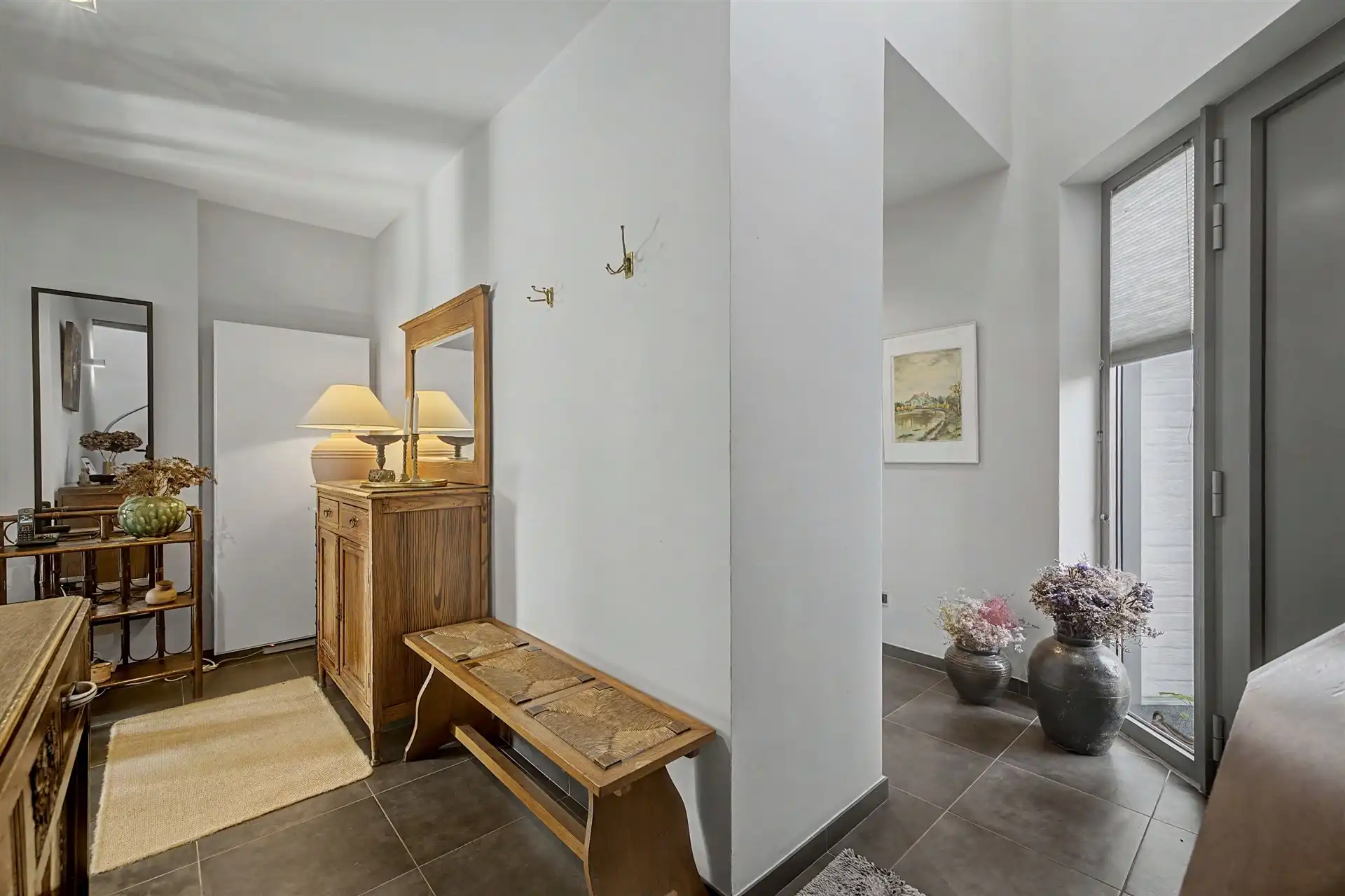 Stijlvolle gezinswoning met 3 slaapkamers en thuiskantoor (926m²) foto 4