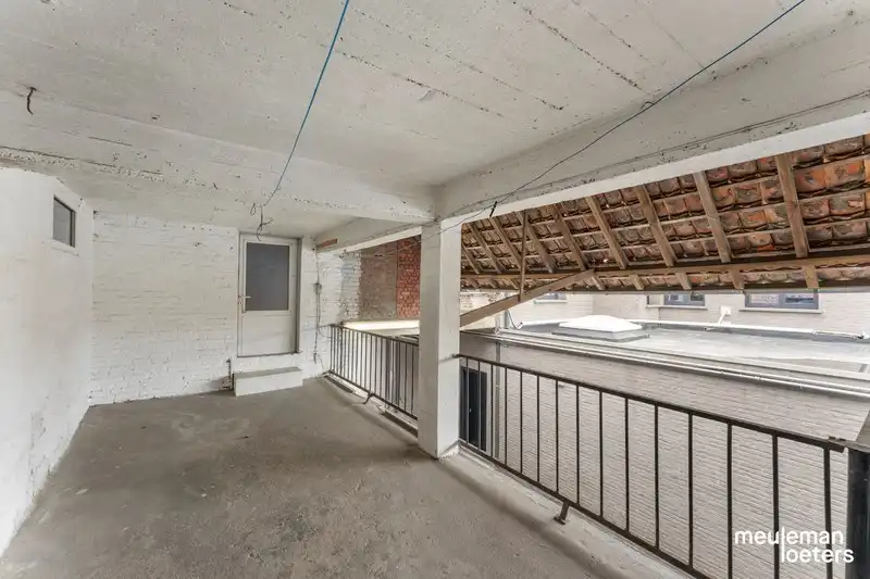 Te renoveren gezinswoning in centrum foto 20