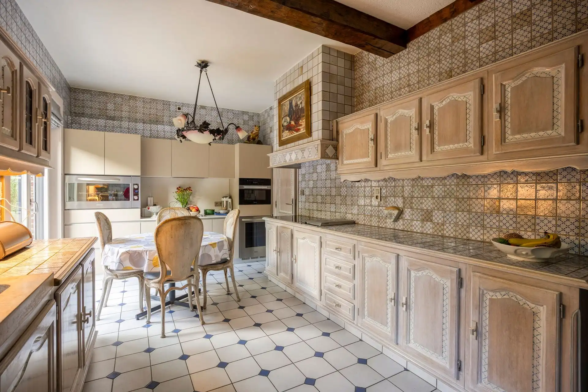 Prachtige villa in residentiële A+  woonwijk foto 16
