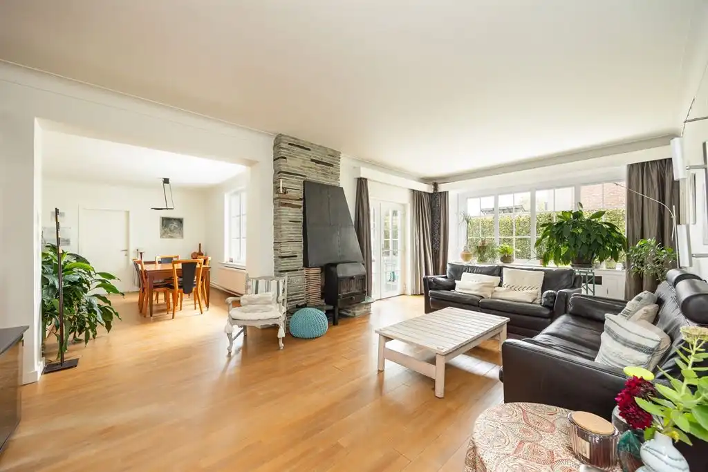 Charmante halfopen woning met grote tuin te Turnhout foto 2