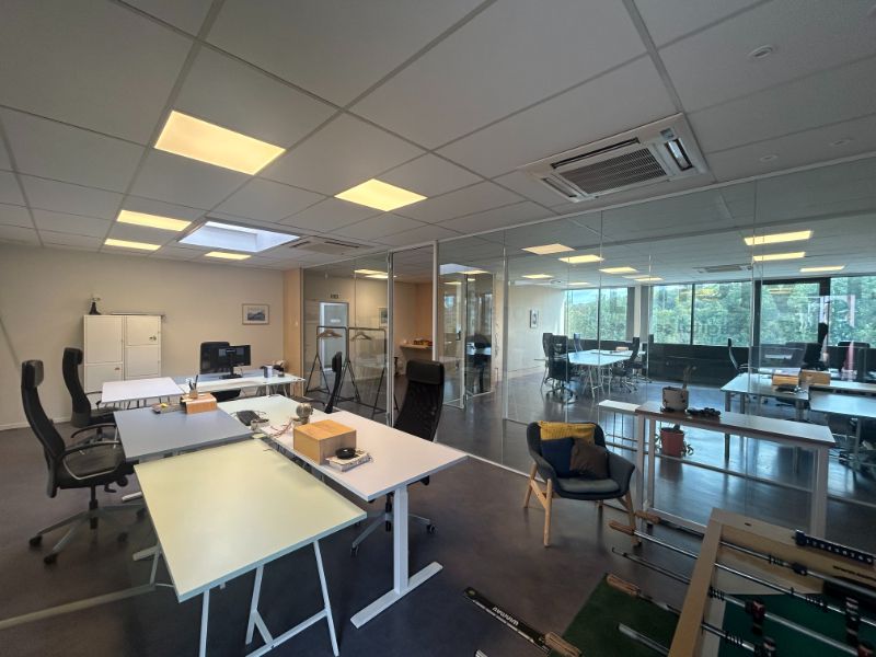 Kantoorruimte met topzichtbaarheid – aan E17 foto 2