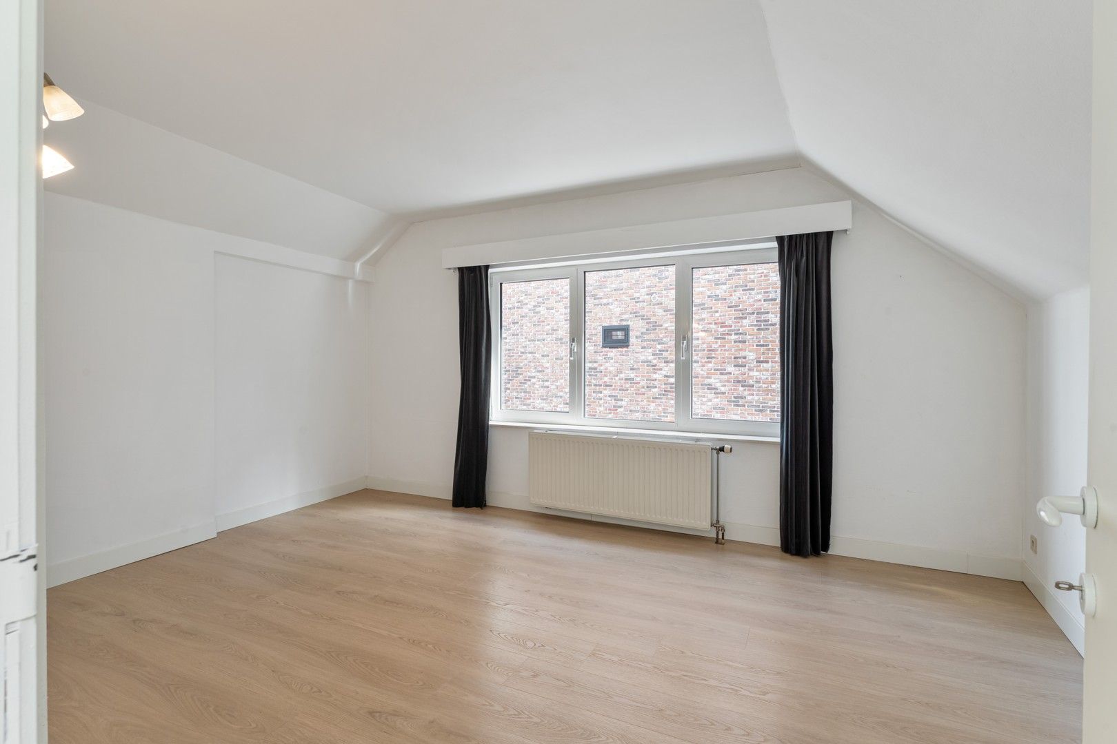 APPARTEMENT MET 2 SLAAPKAMERS IN HET HART VAN SINT-TRUIDEN. foto 10