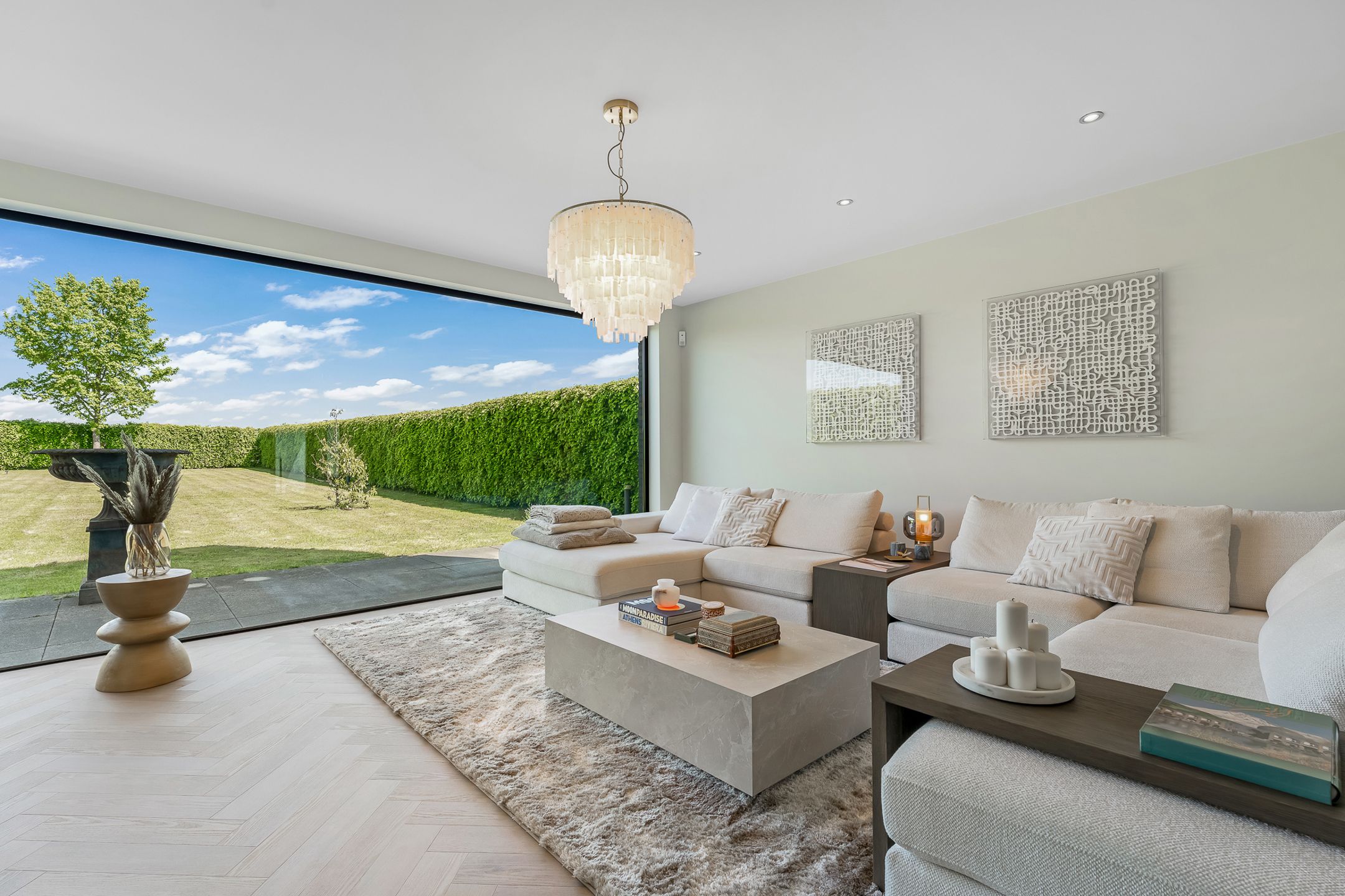 Moderne villa op royaal perceel van 11a19ca foto 5