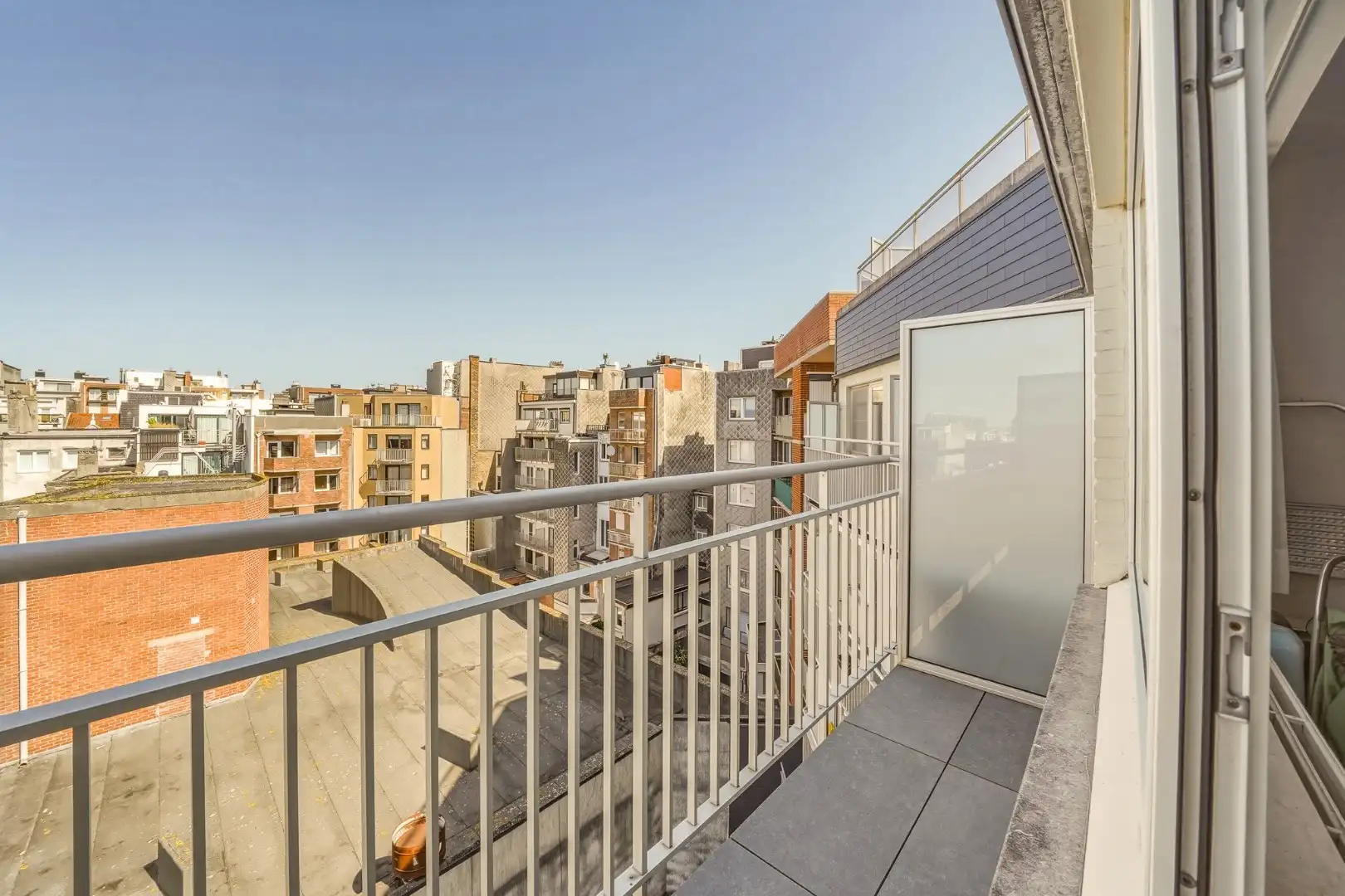 Lichtrijk appartement met terras en gunstig EPC-label B in Oostende foto 4