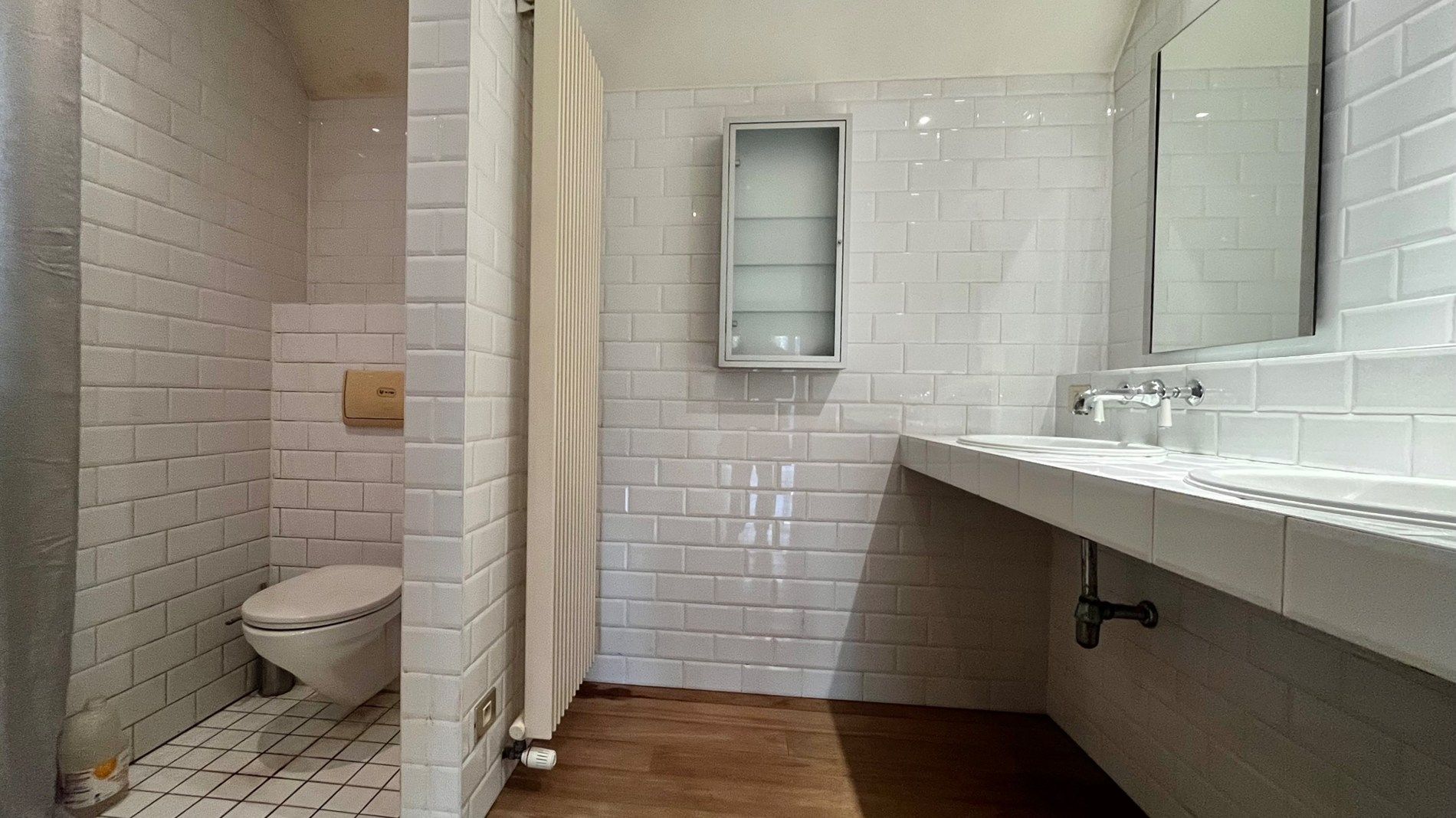 Te renoveren ruime woning op 911 m² te Lendelede – met garage en 5 kamers foto 27