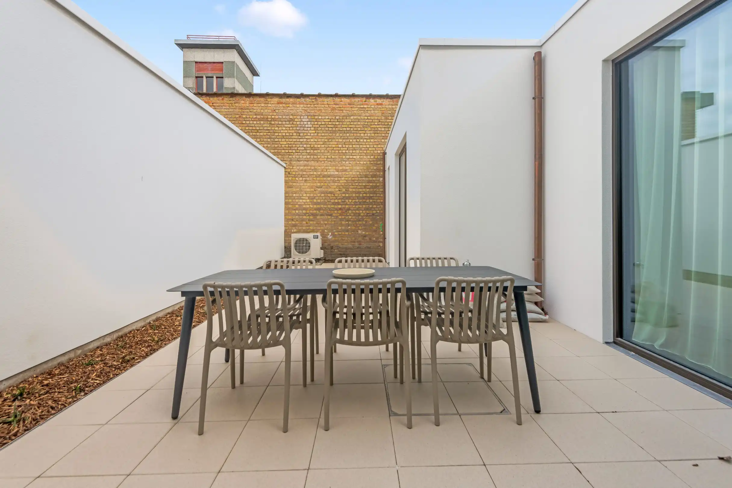 Nieuwbouw appartement, gelegen vlakbij de Lippenslaan en Duinenwater. foto 3