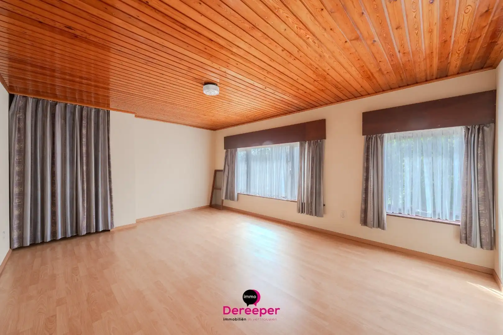 Commercieel pand met showroom, atelier, opslagplaatsen en woonst op toplocatie foto 14