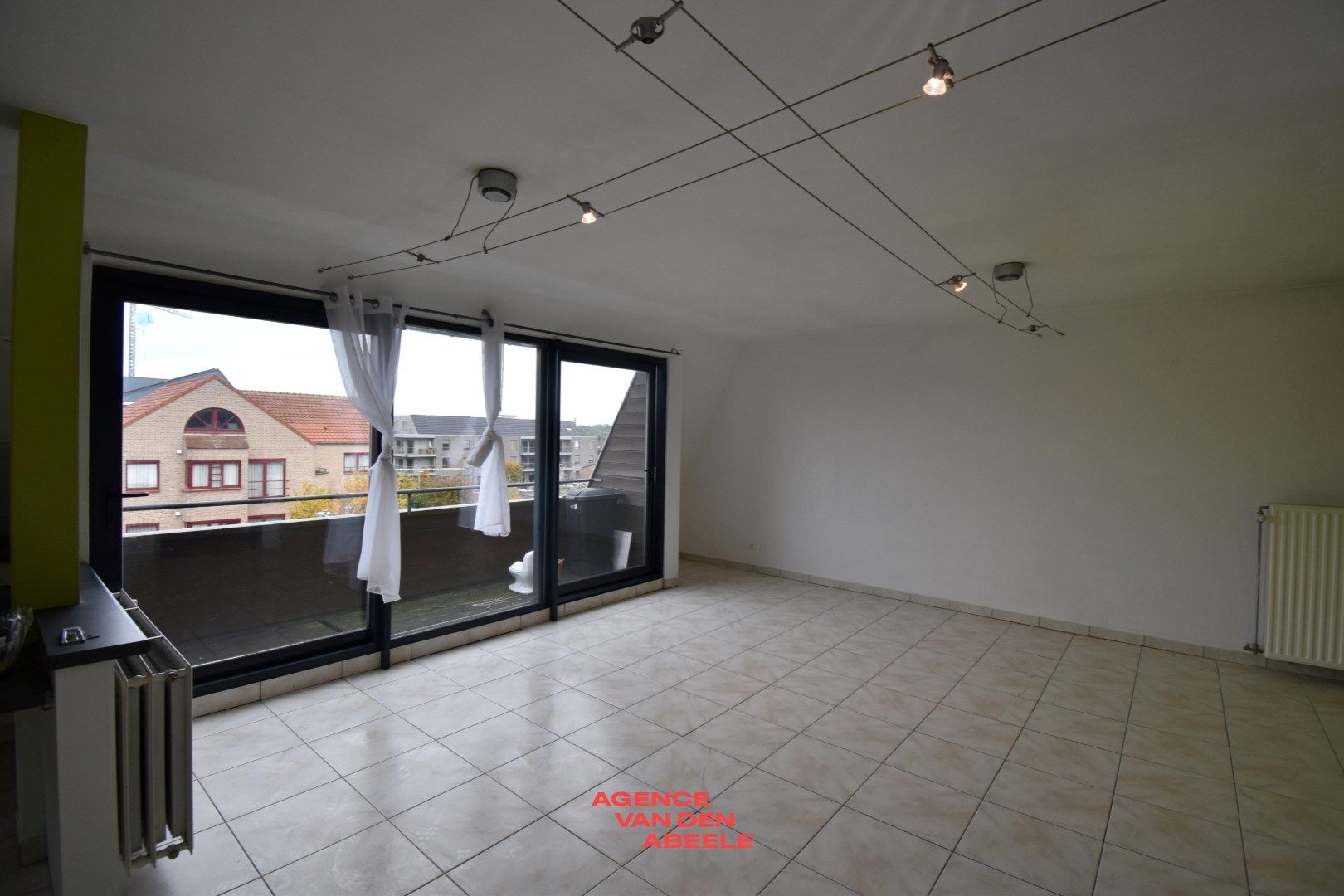 Zeer lichtrijk appartement met 2 slaapkamers en terras  foto 6