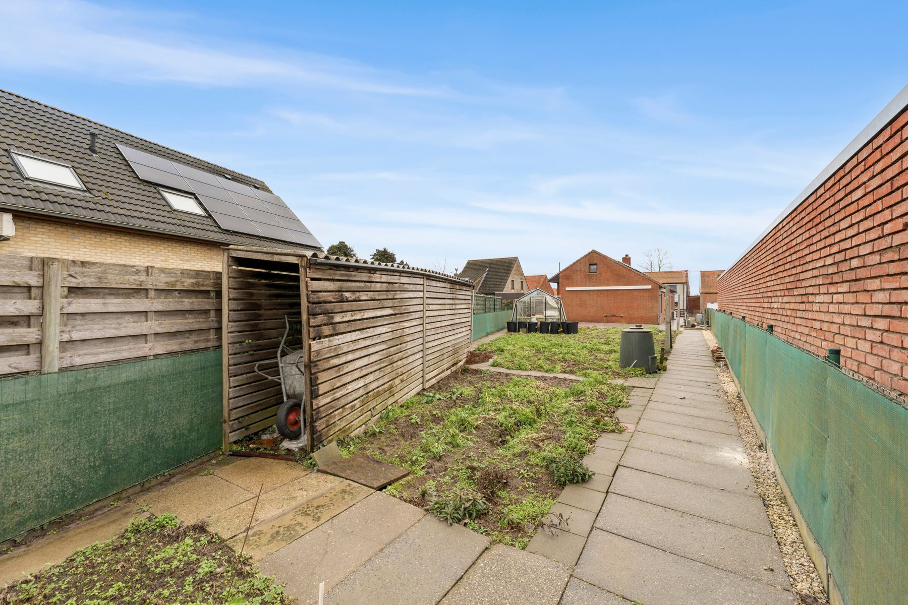 Alleenstaande woning op ruim perceel van 756 m² foto 19