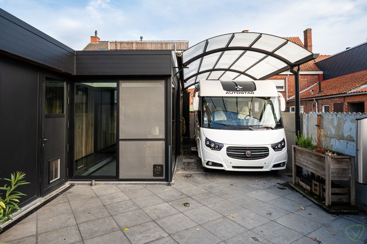 Verzorgde gezinswoning met energiezuinige troeven en zonnige tuin foto 32