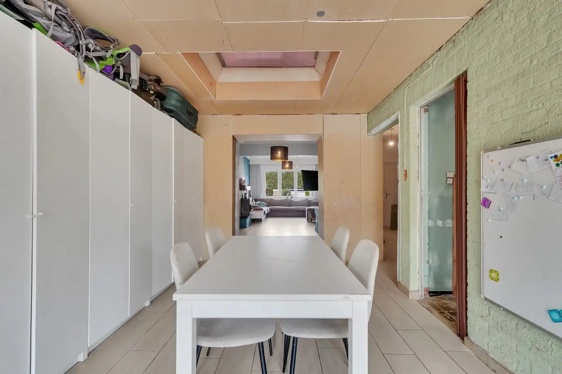 Ruime woning in rustige woonwijk foto 7