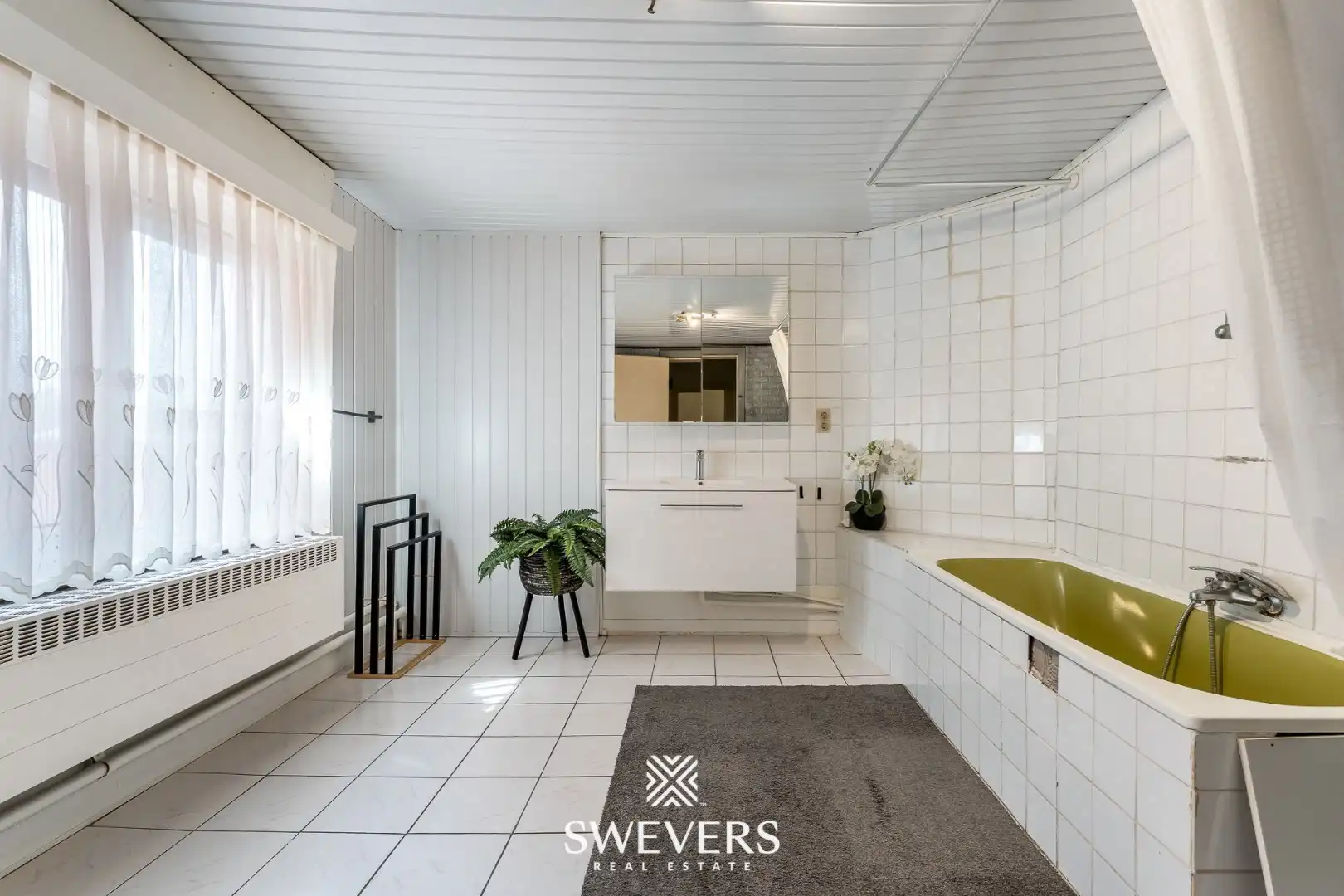 Ruime gezinswoning met 4 slaapkamers in hartje Leopoldsburg  foto 19