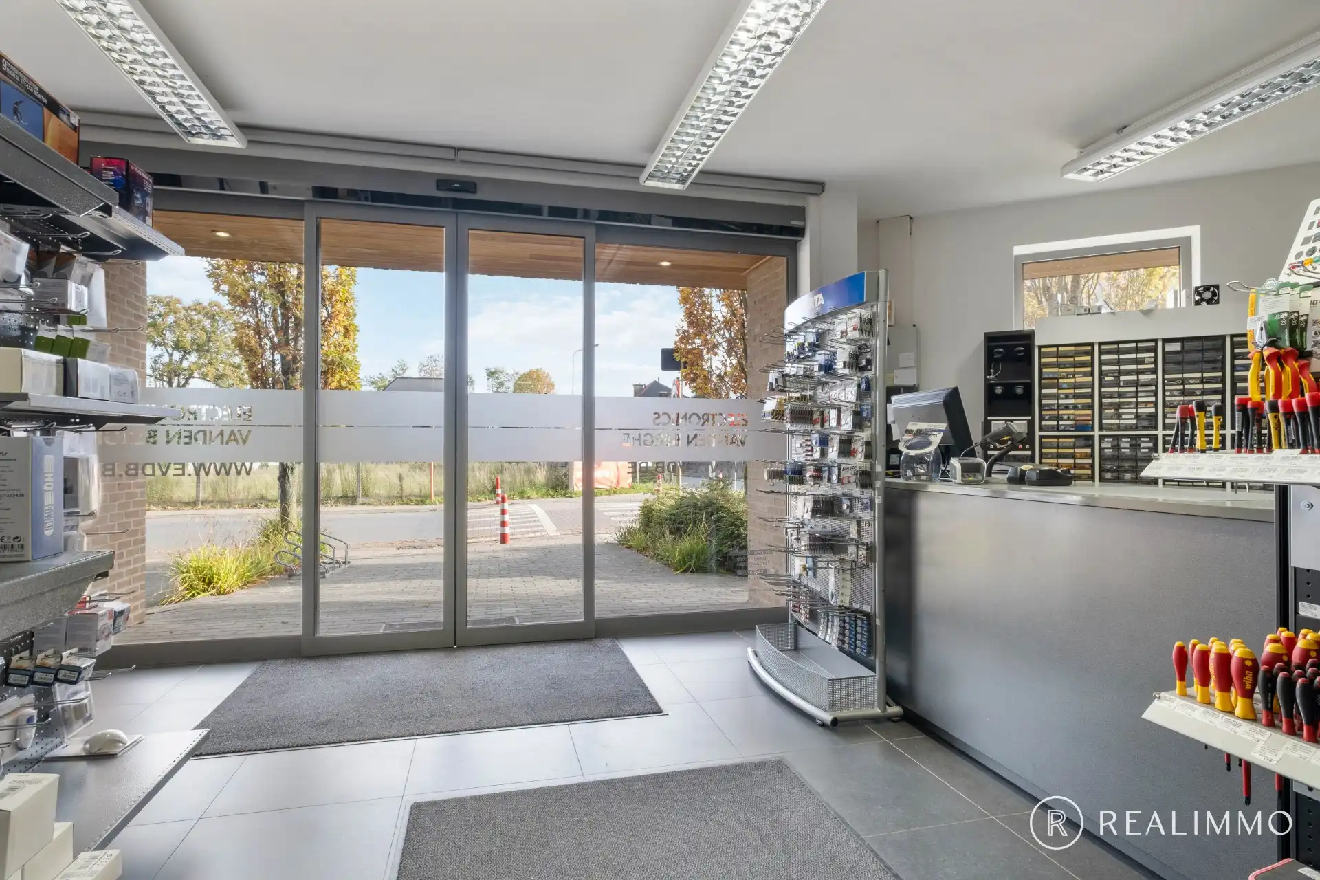 Handelsruimte in centrum Waregem foto 3