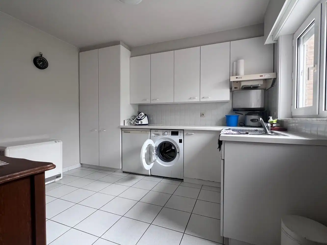 Ruime en instapklare villa met 2 slaapkamers, garage en tuin. foto 9
