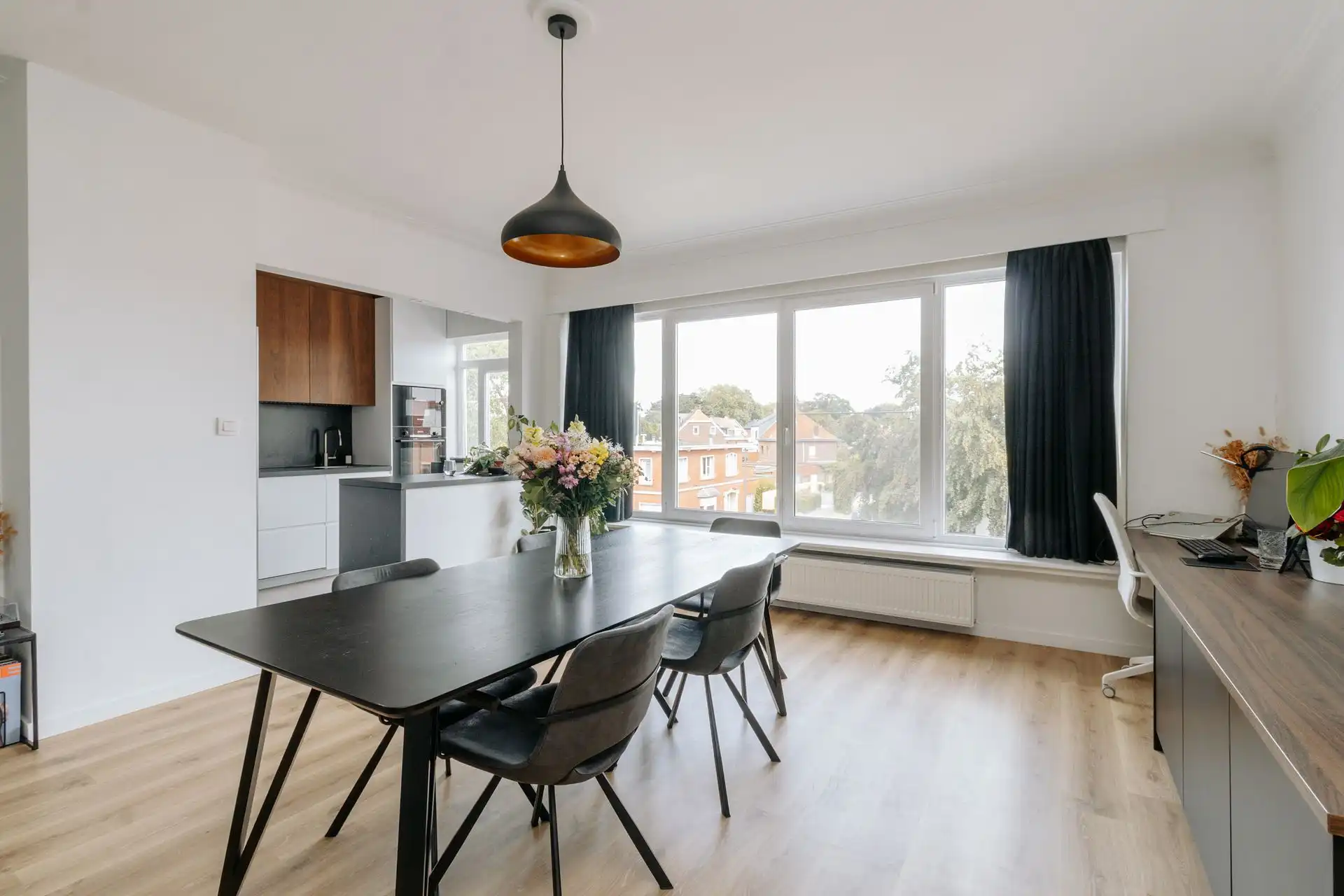 Instapklaar appartement met groen uitzicht in Edegem foto 3