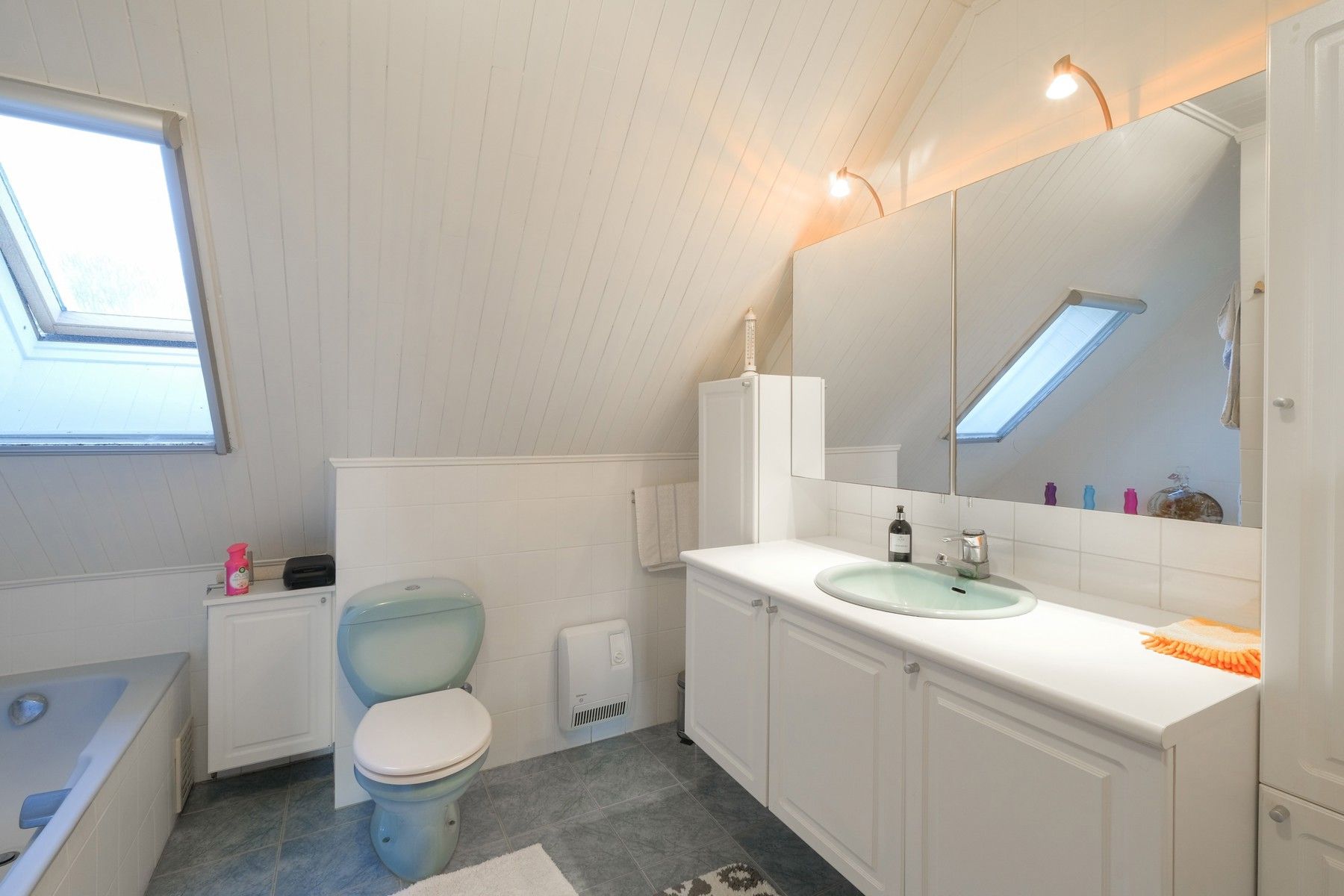 Ruime Villa te Hombeek foto 12