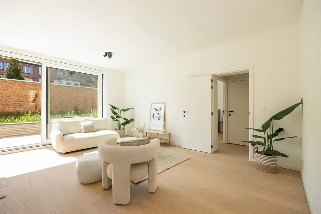 Gelijkvloers app met 3 slpk en tuin foto 6