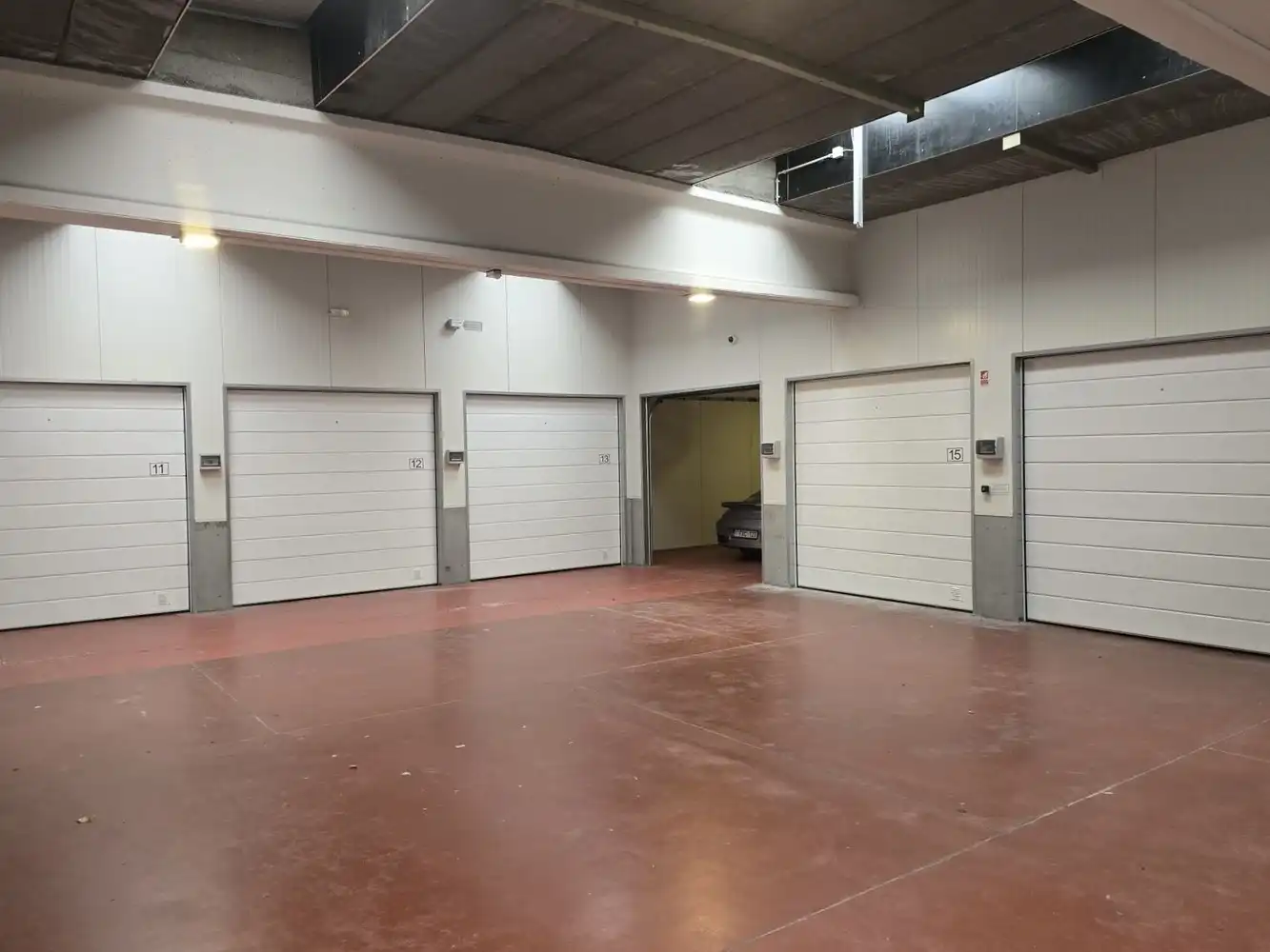 GARAGECOMPLEX LINDENLAAN foto 12